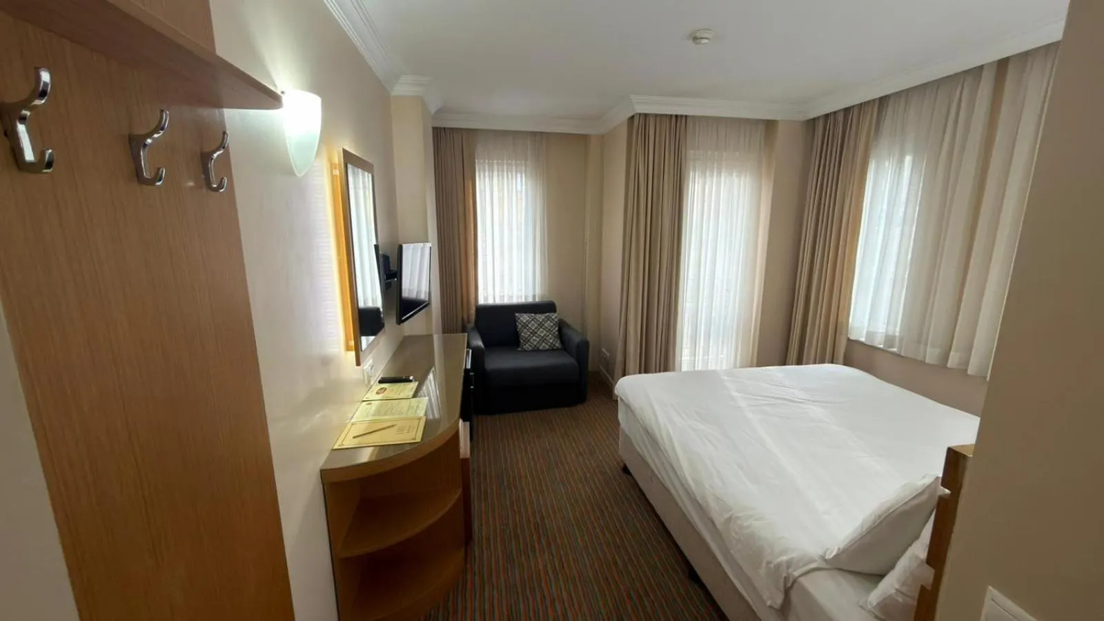 Photo of the whole room, Bed in Sude Konak