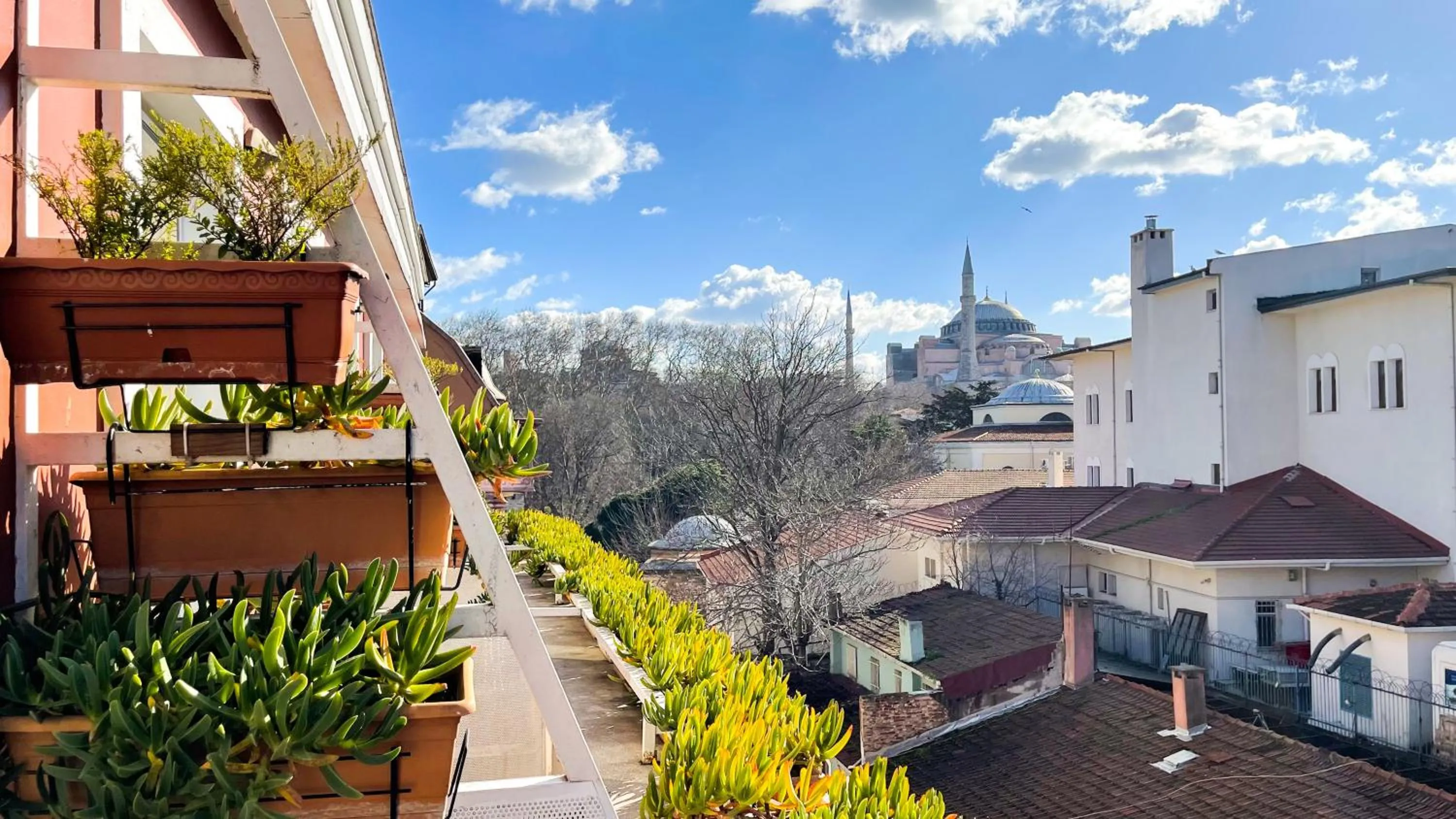 City view in Sude Konak