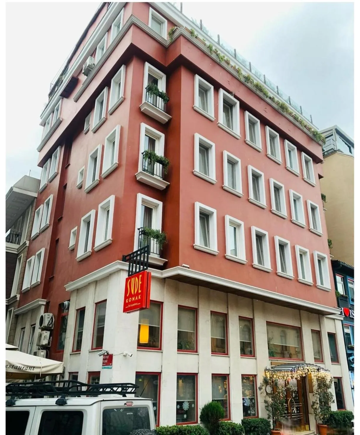 Property building in Sude Konak