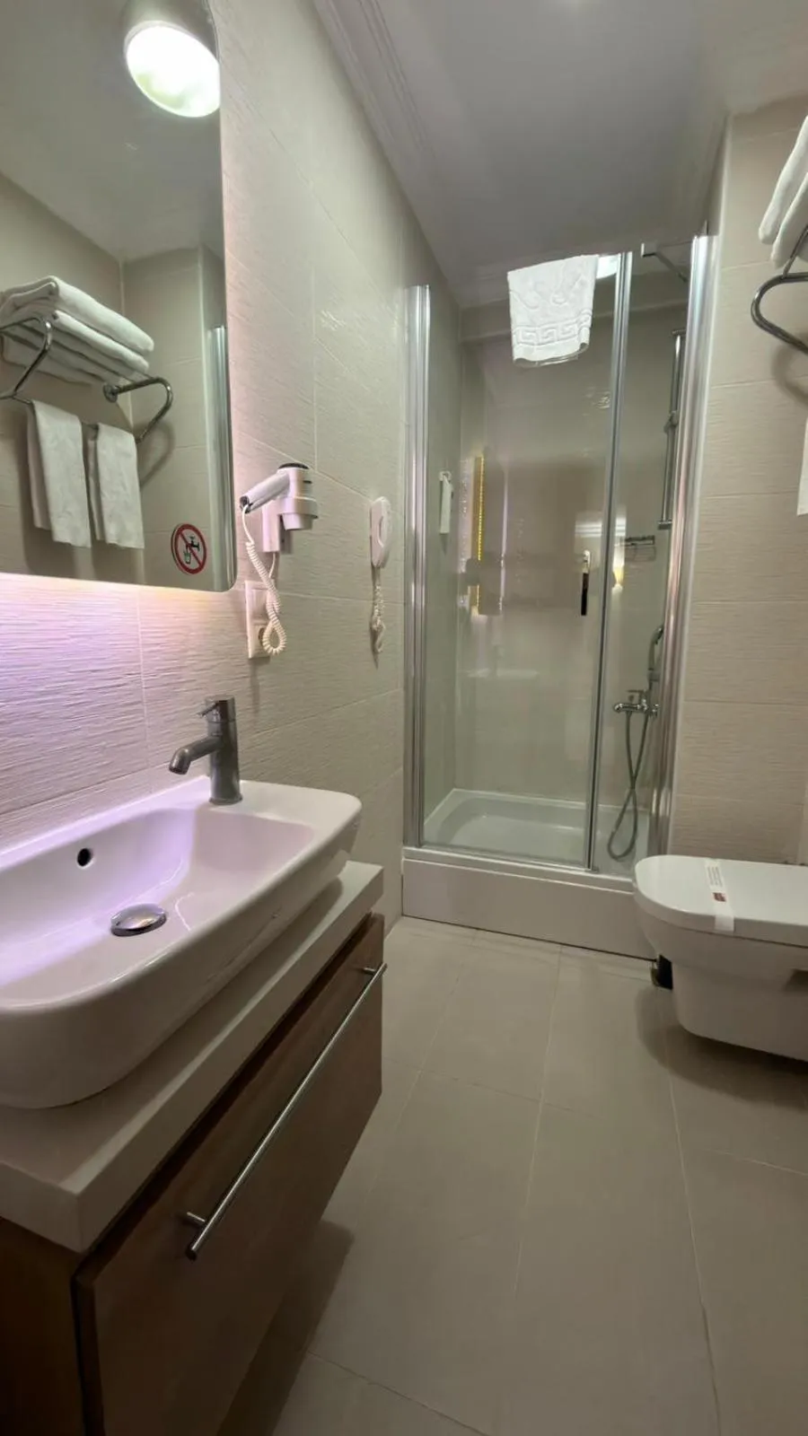 Shower in Sude Konak