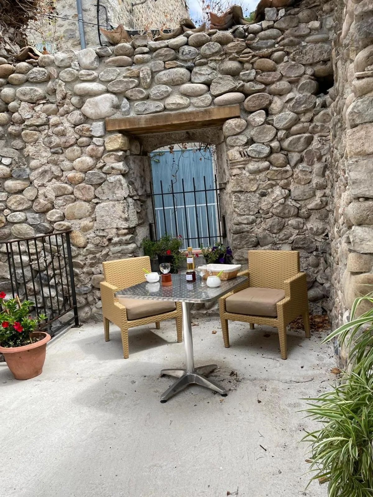 Dining area in La Secrète