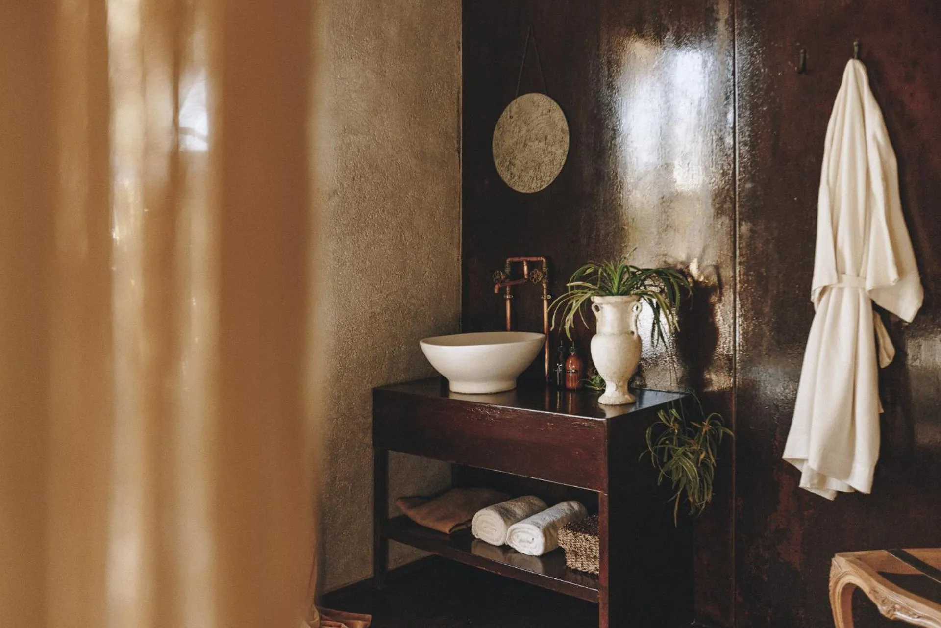 Bathroom in Mona Athens