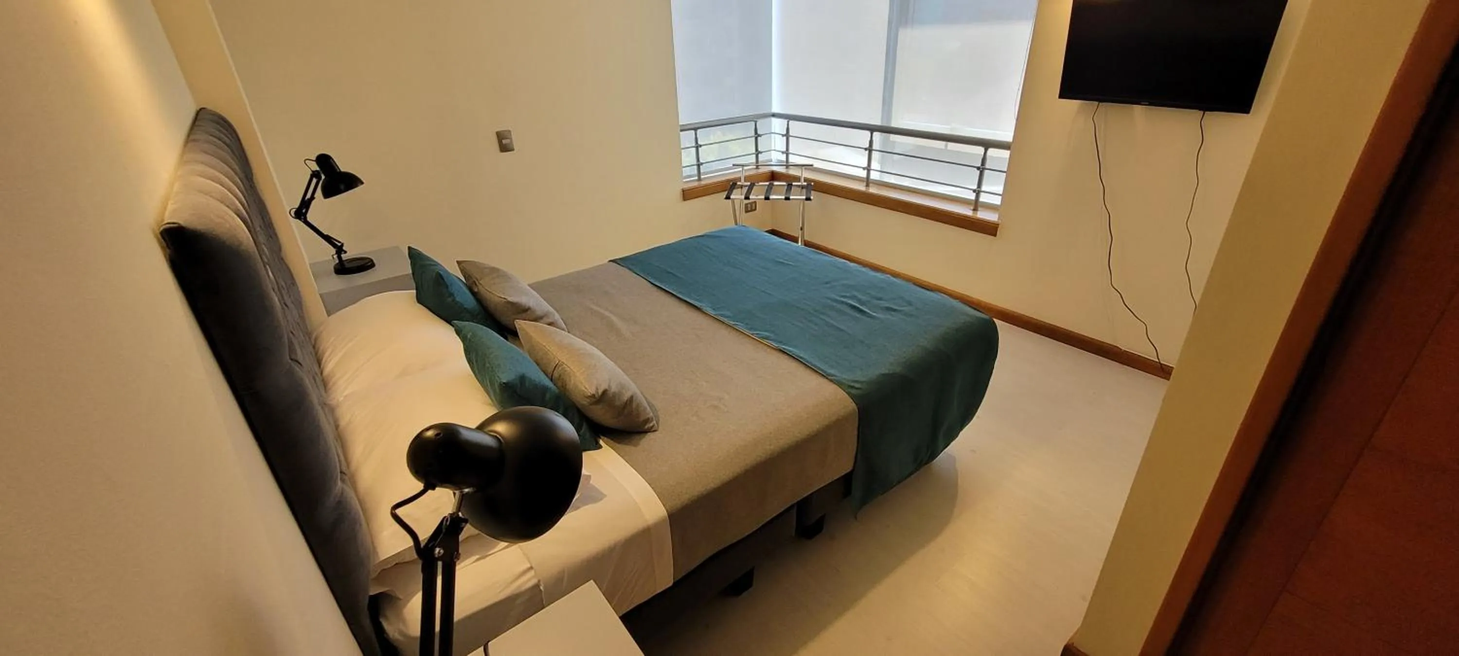 Bed in Apart Hotel Aragon Portal