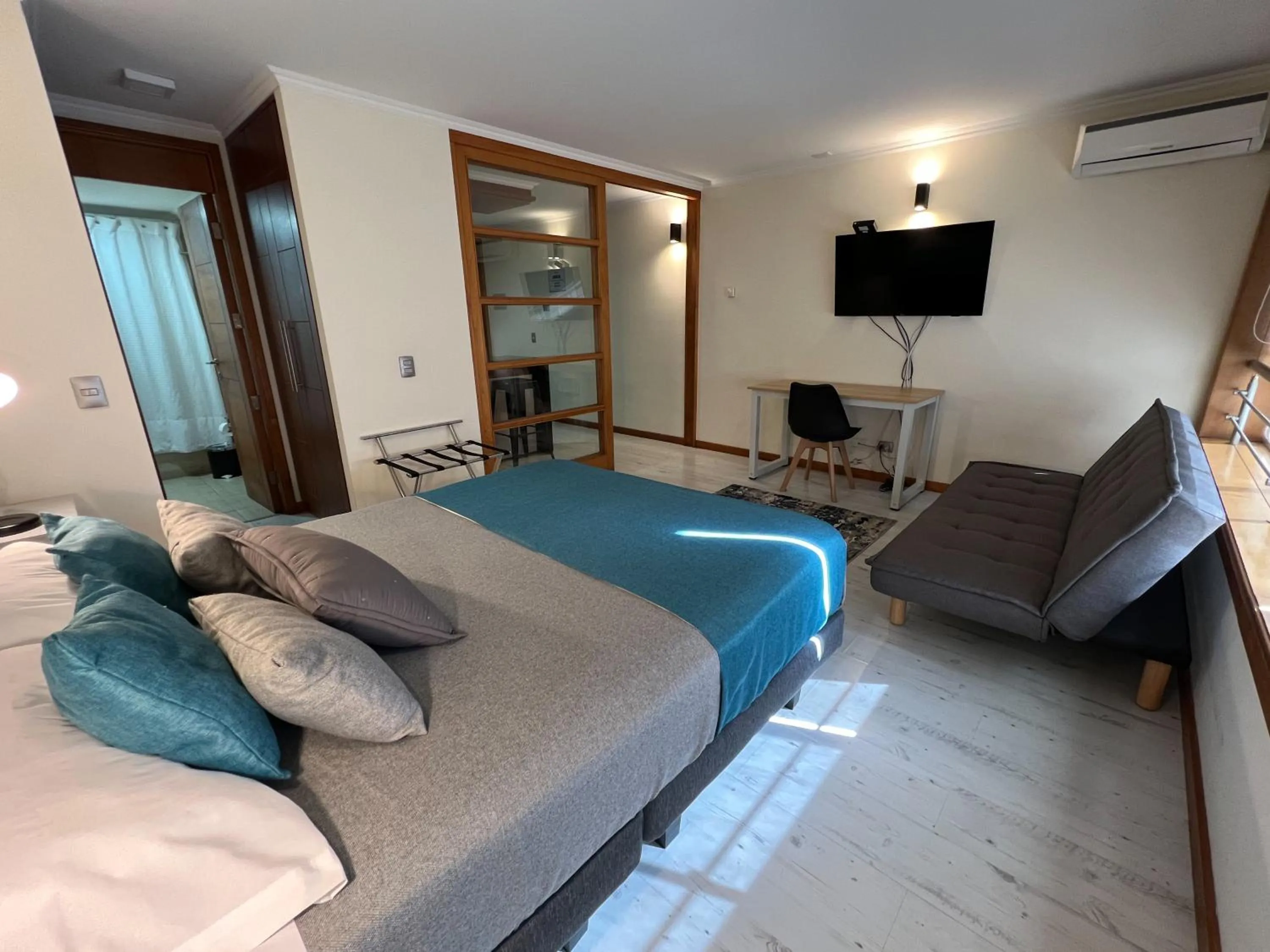 Bed in Apart Hotel Aragon Portal