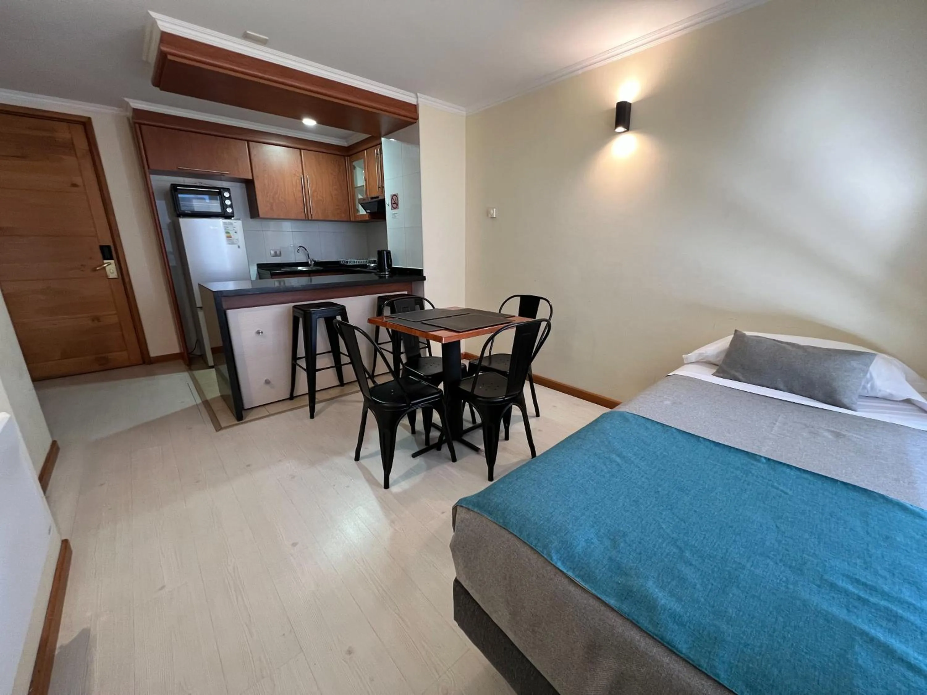 Bed in Apart Hotel Aragon Portal