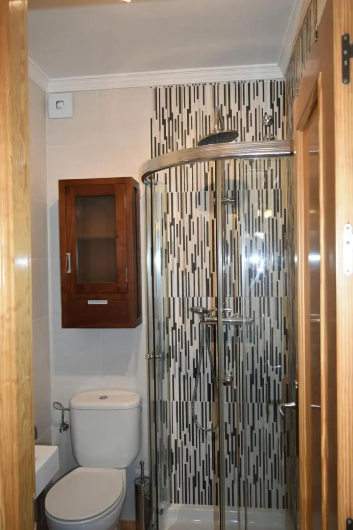 Shower in Apartamento zona playa de burriana con terraza