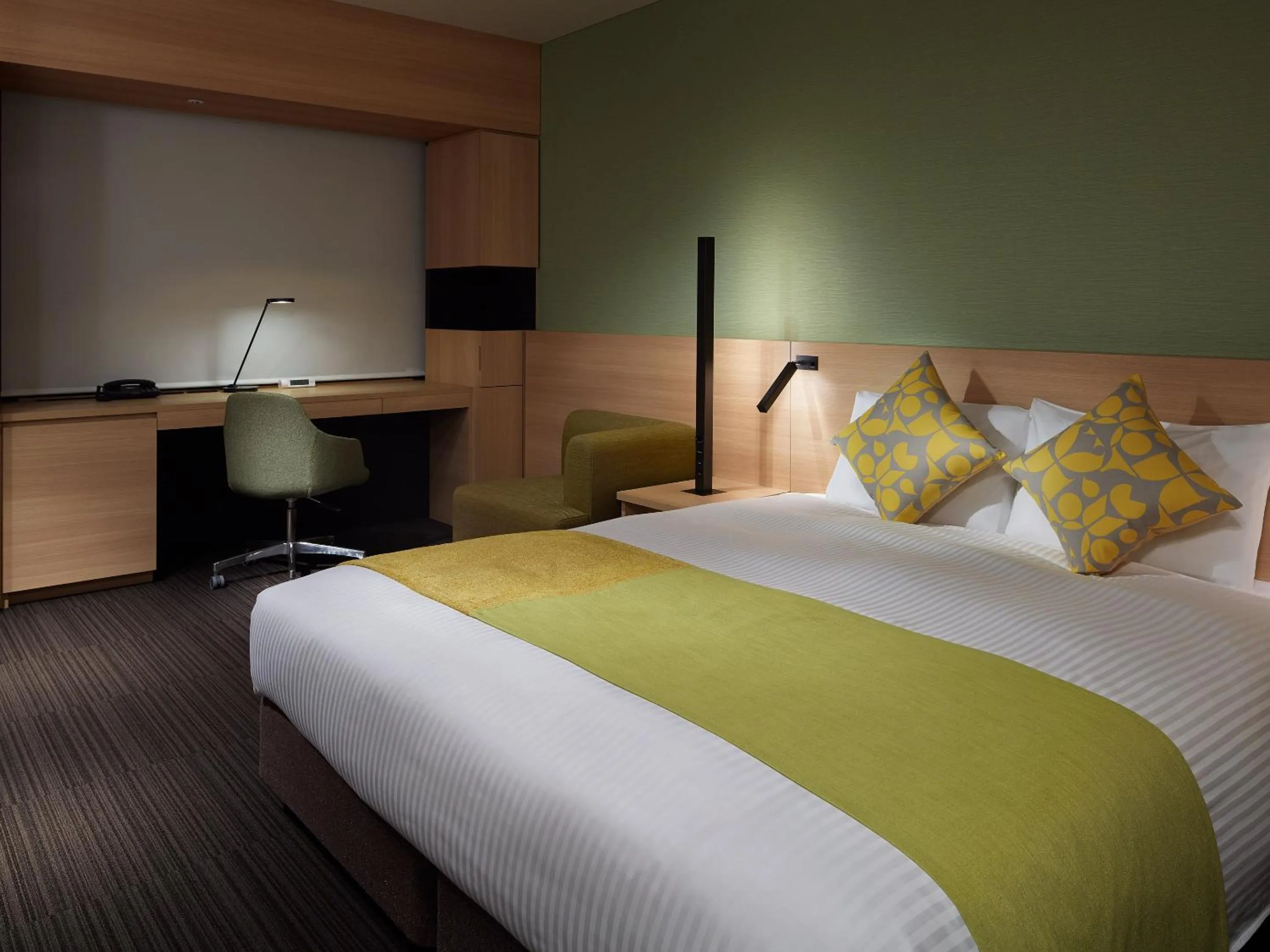 Photo of the whole room, Bed in Mitsui Garden Hotel Kashiwa-No-Ha - Chiba