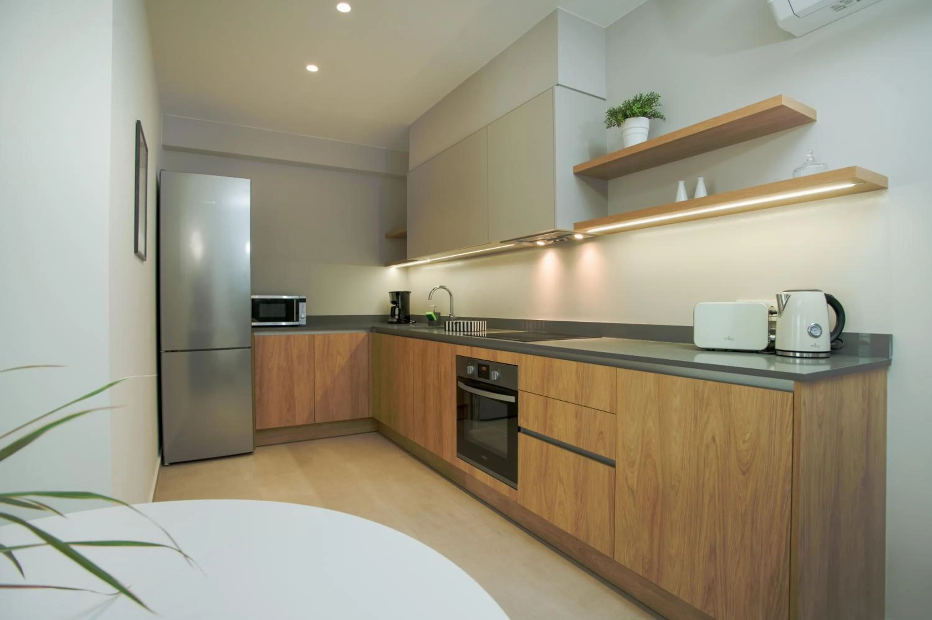 Coffee/tea facilities in Celine Luxury Apartments & Suites