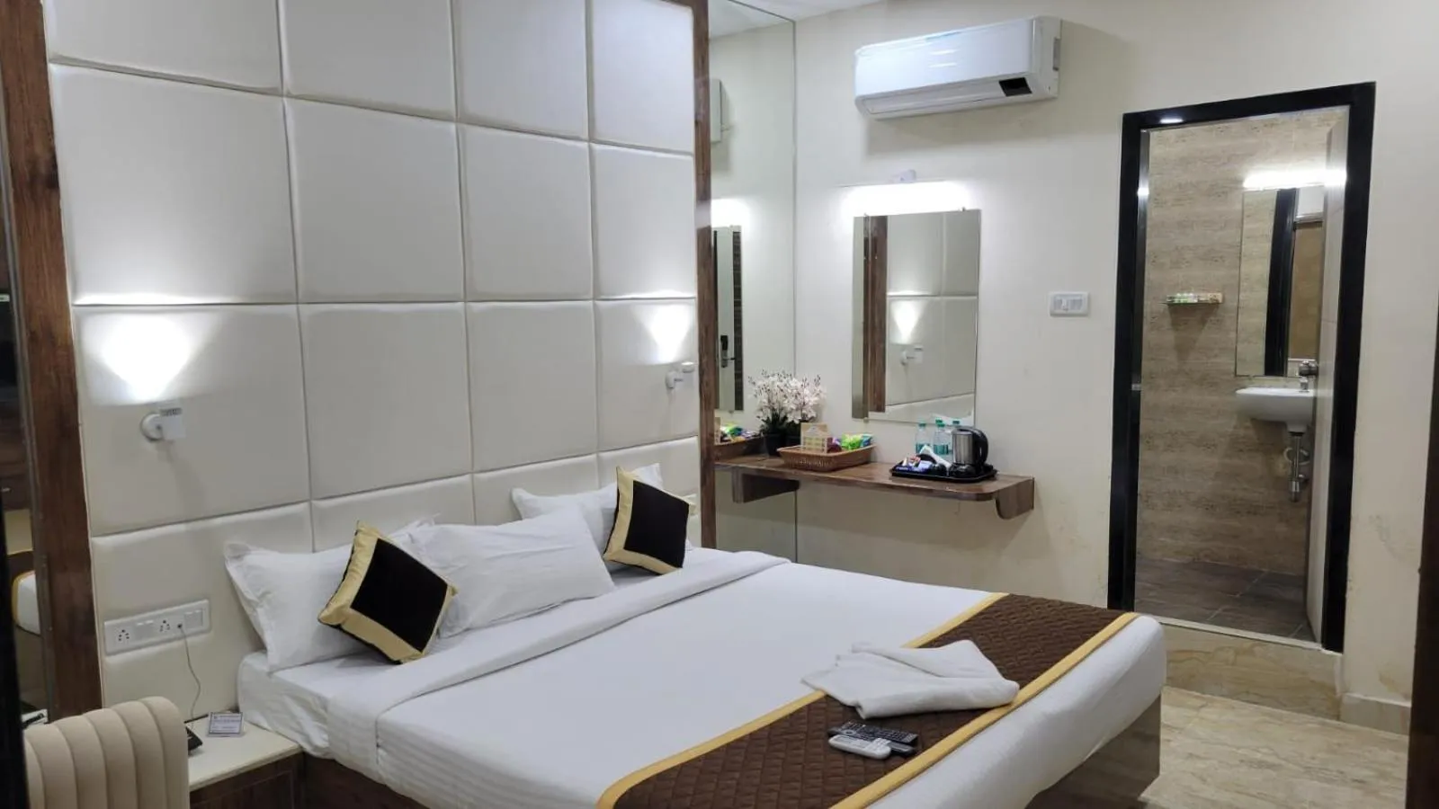 Bedroom, Bed in GRACE RESIDENCY