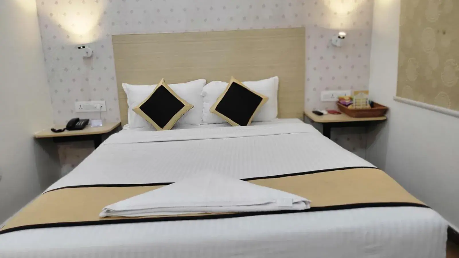 Standard Double Room in GRACE RESIDENCY Standard Double Room in GRACE RESIDENCY