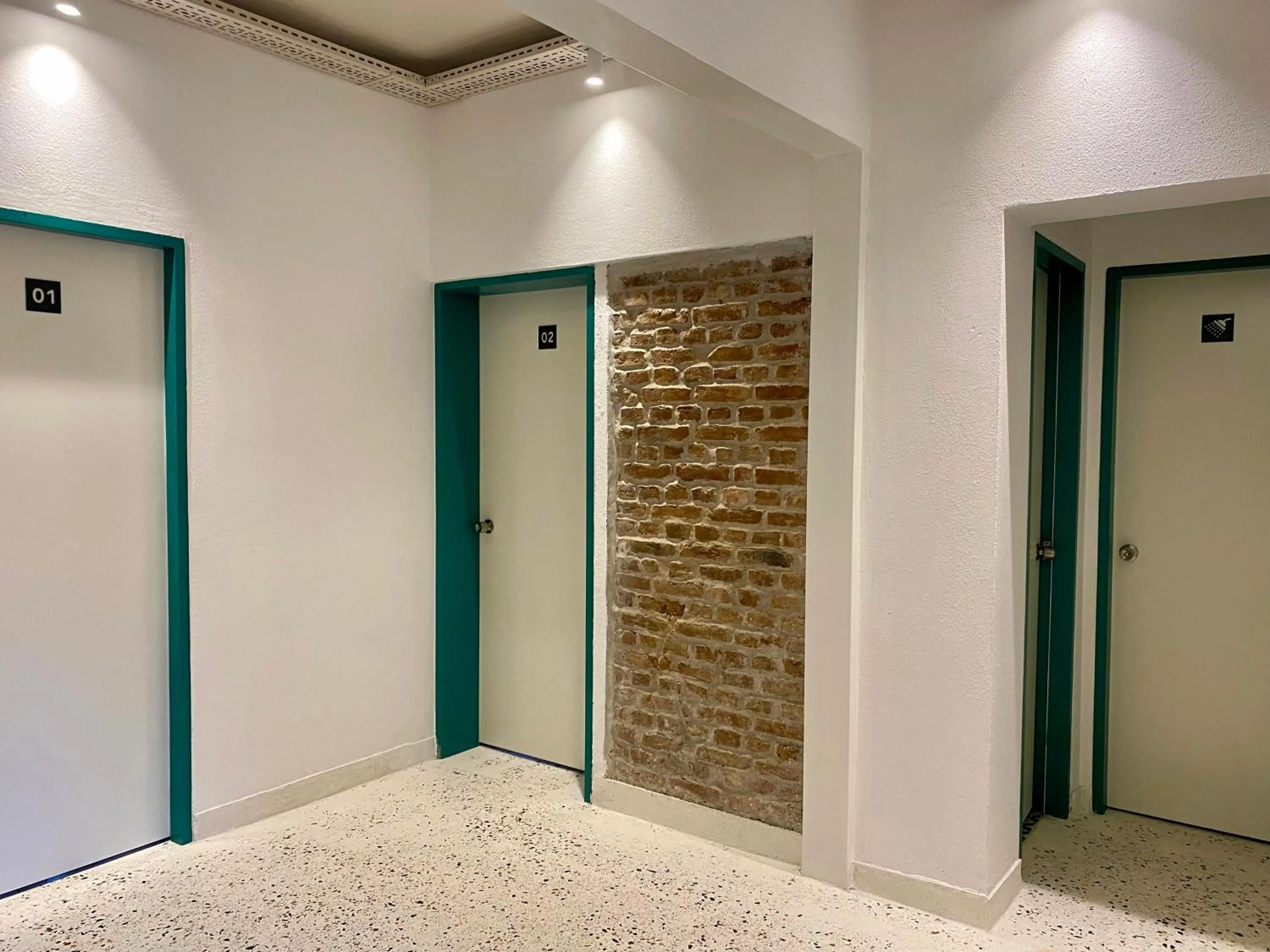 Property building, Bed in BE BOLD HOSTEL