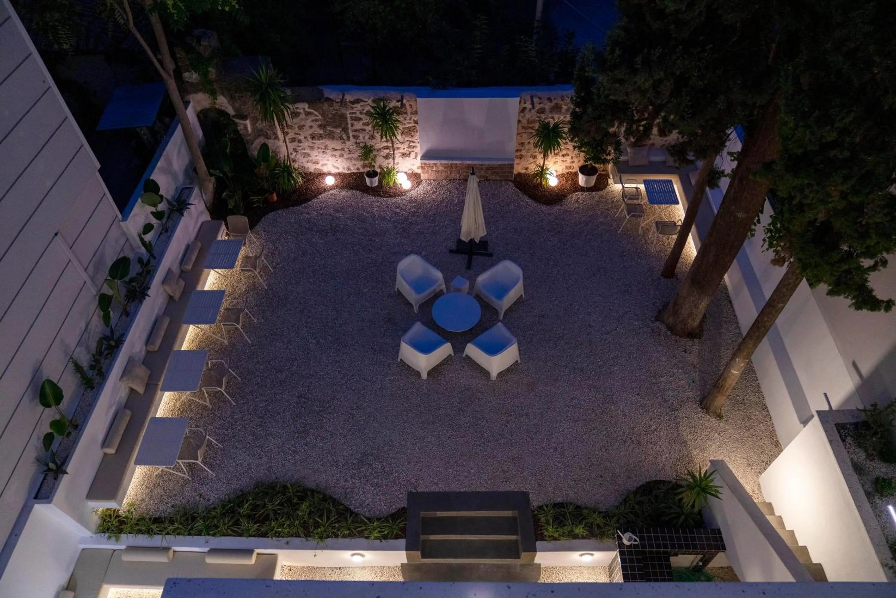 Garden in BE BOLD HOSTEL