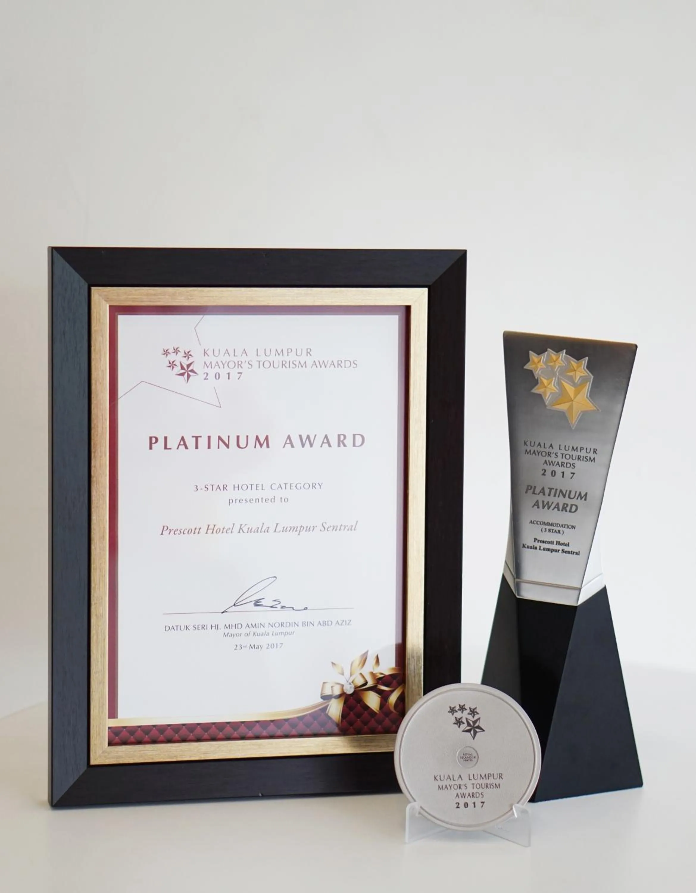 Logo/Certificate/Sign in Scott Hotel KL Sentral