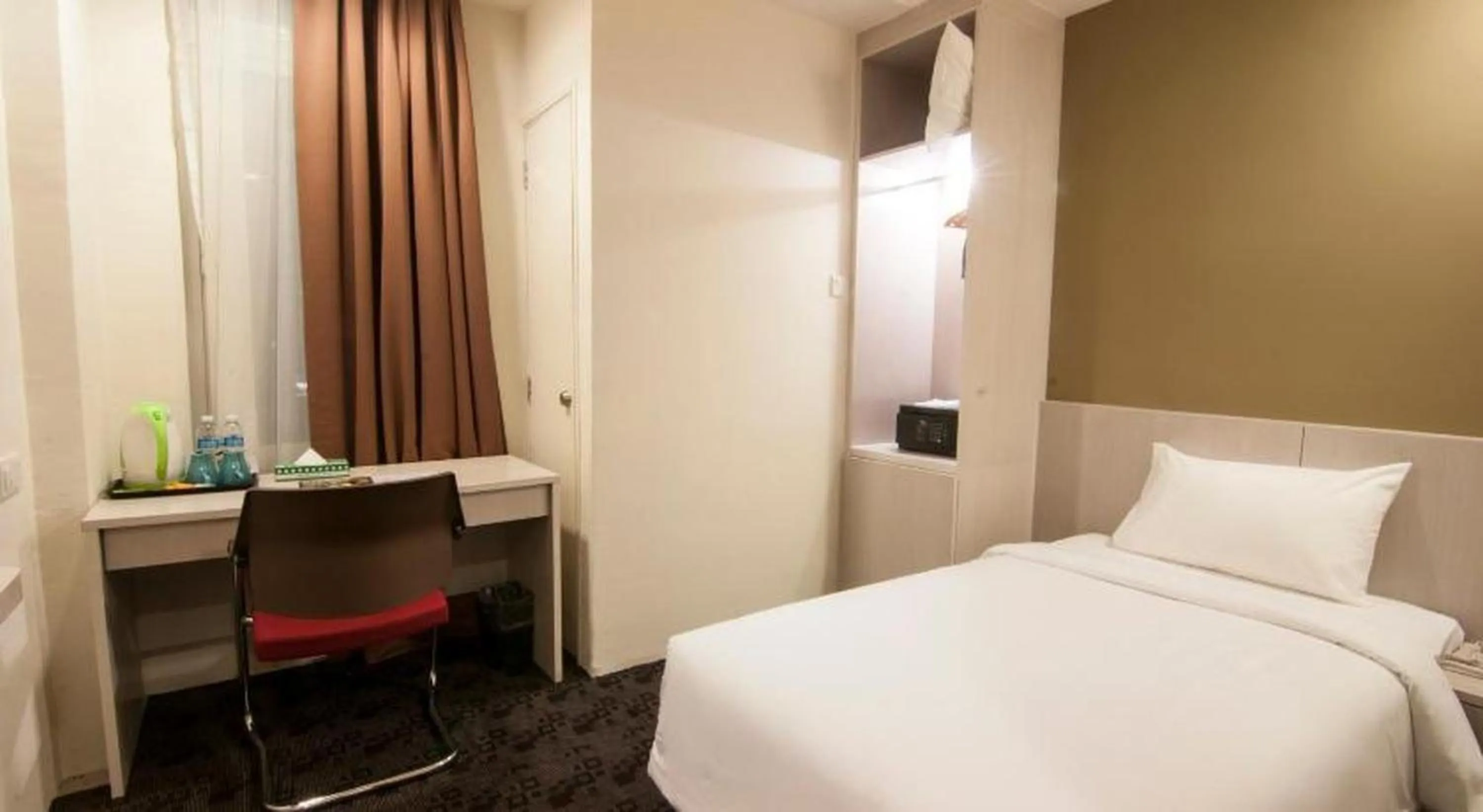 Bedroom, Bed in Palette KL Sentral Station Formerly Scott Hotel