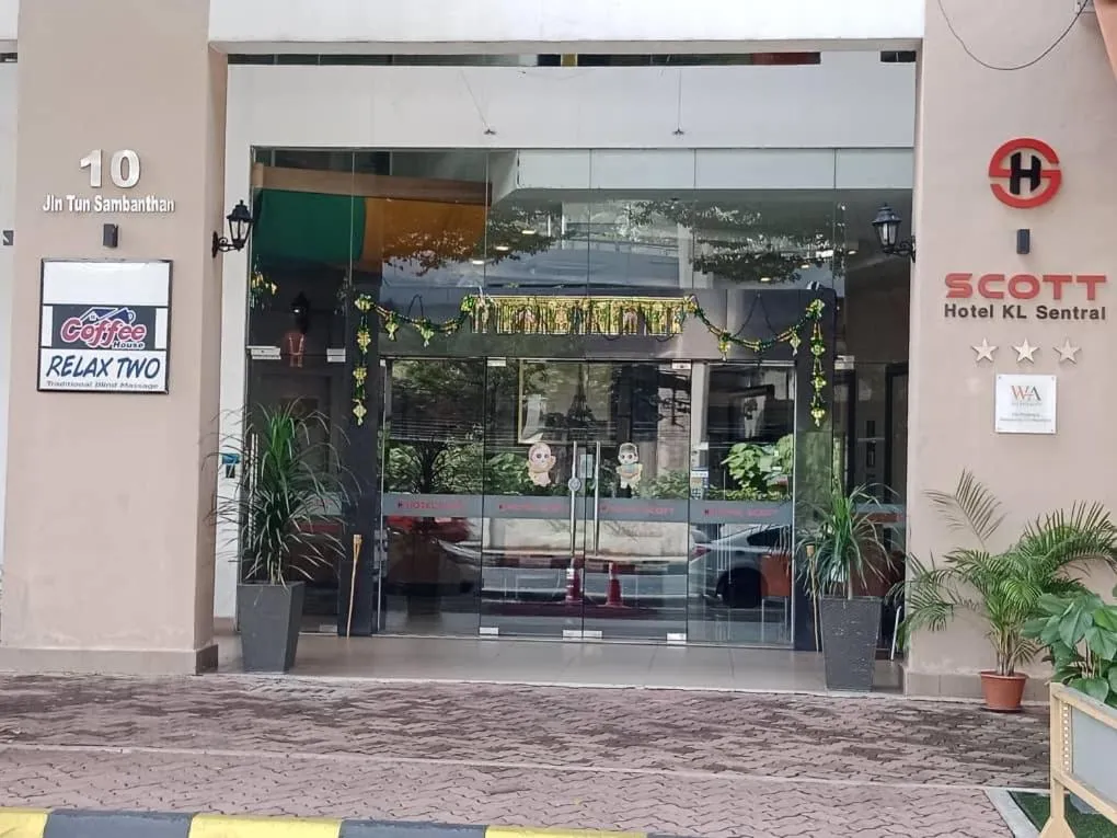 Facade/entrance in Scott Hotel KL Sentral