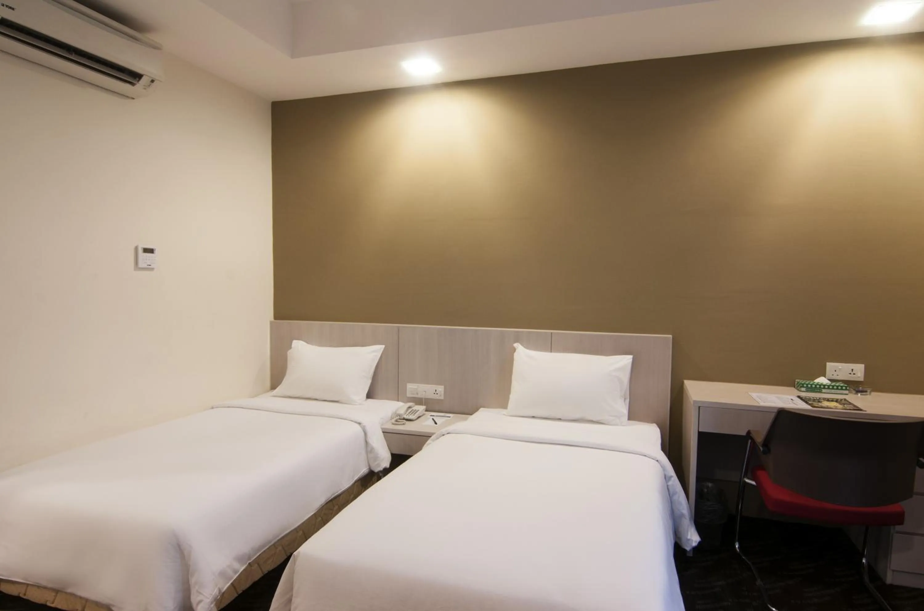 Bed in Scott Hotel KL Sentral