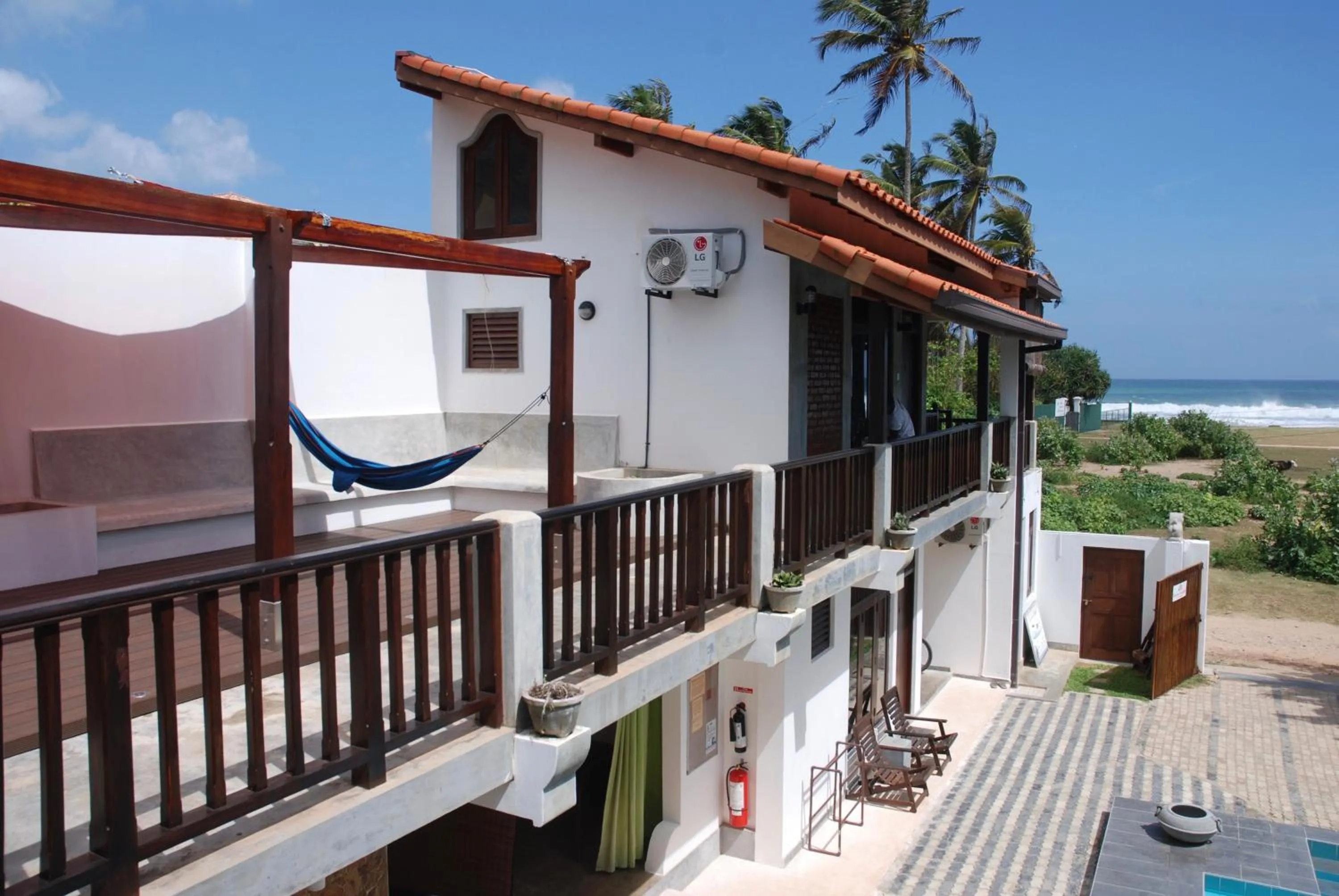 Pool view in Lion's Rest