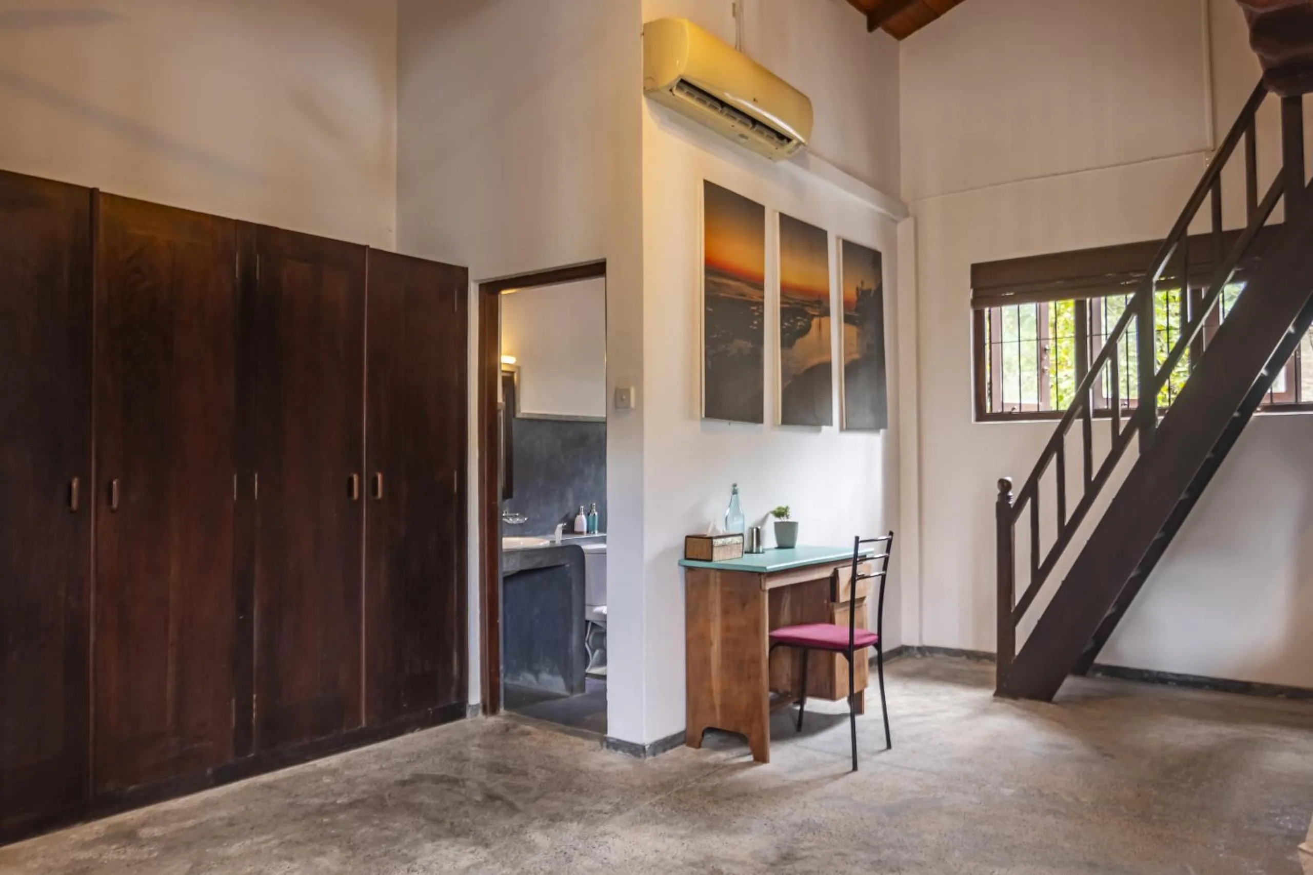 Bedroom in Lion's Rest