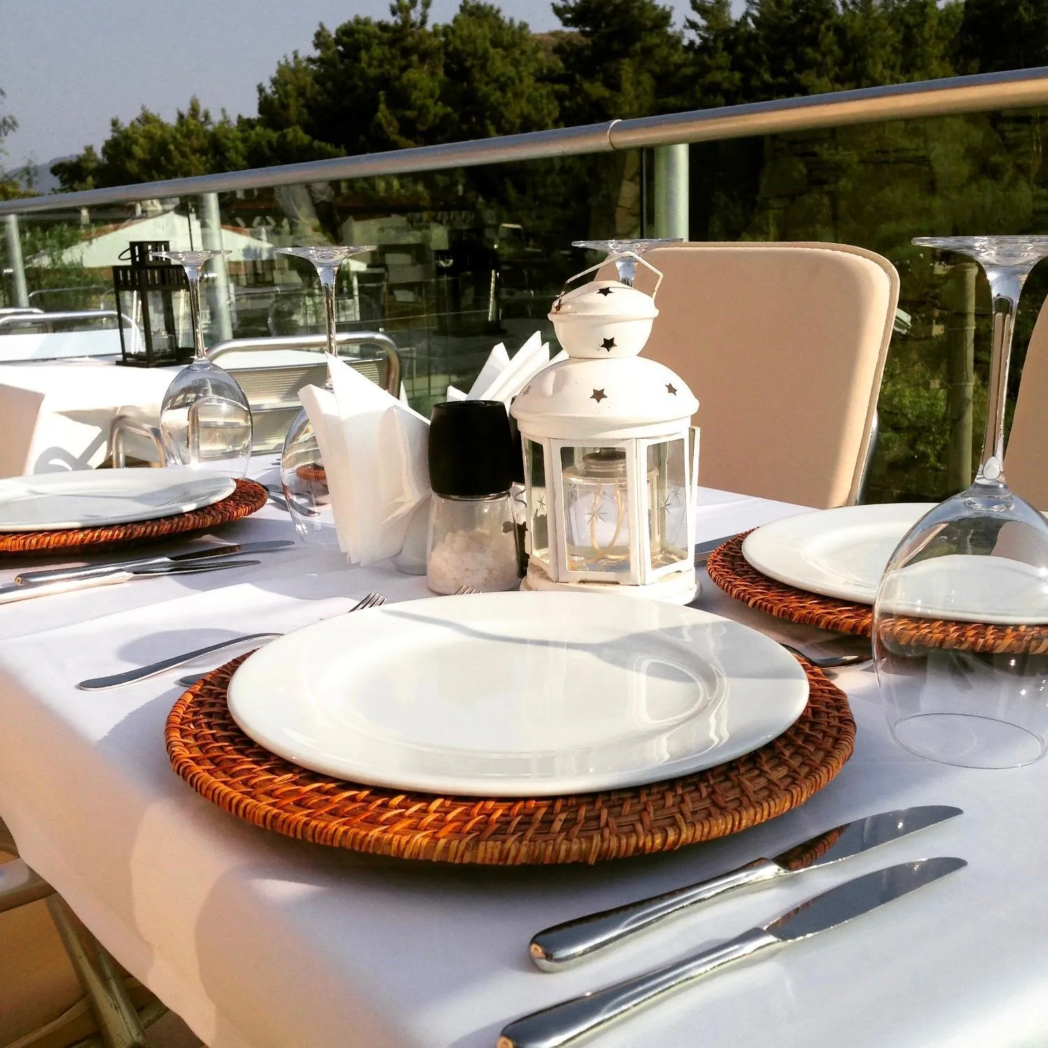Restaurant/places to eat in Grand Cettia Hotel
