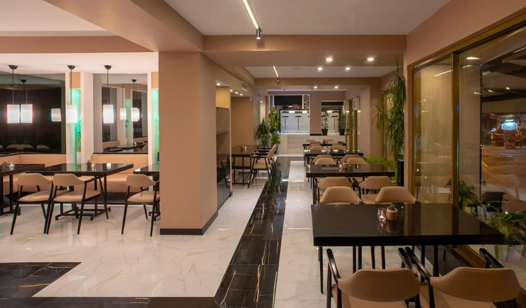 Restaurant/places to eat in Tan Hotel - Special Category