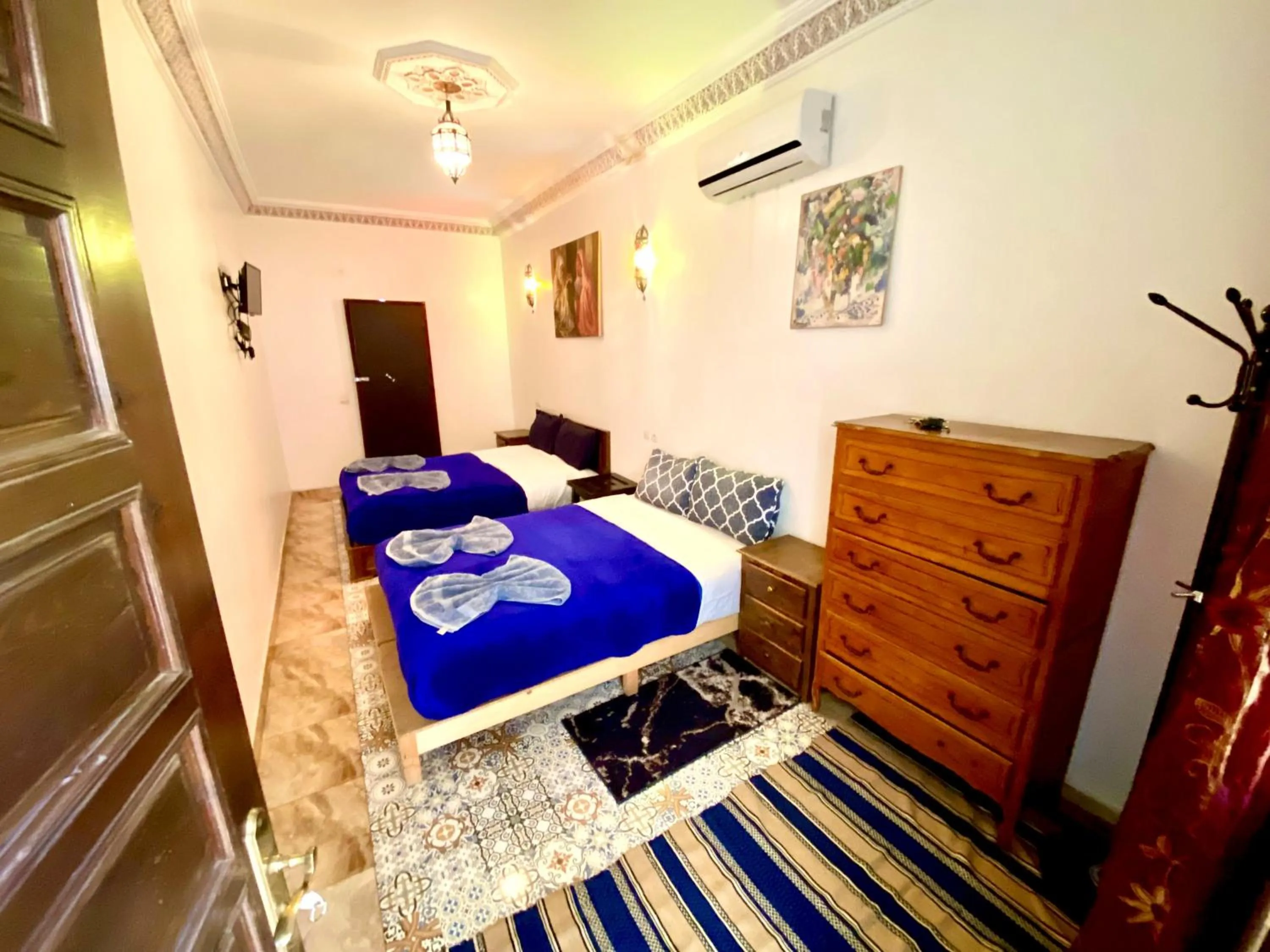 Photo of the whole room, Bed in Riad Jibraile