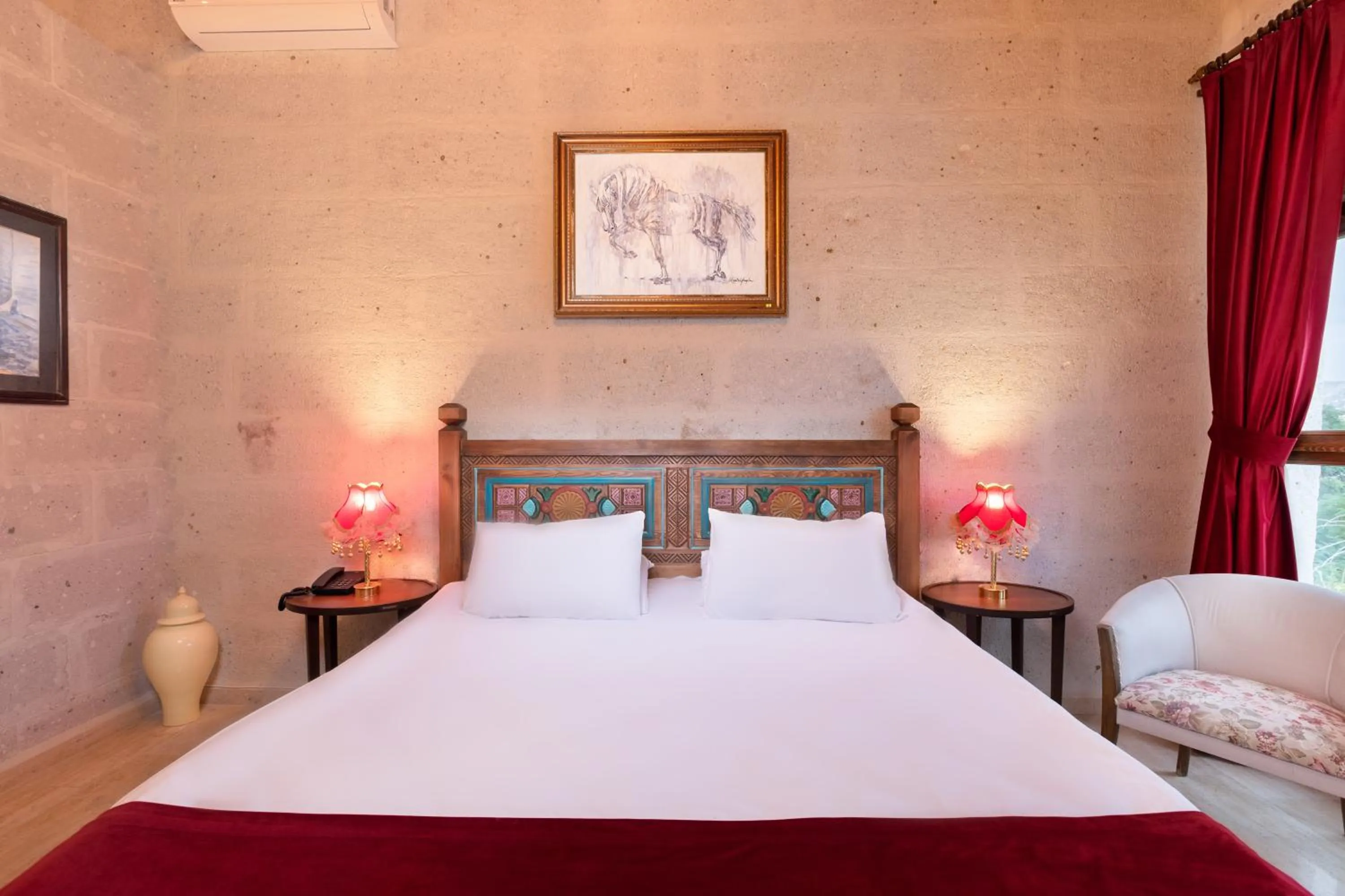 Bed in HacıAşık Konağı Butik Hotel