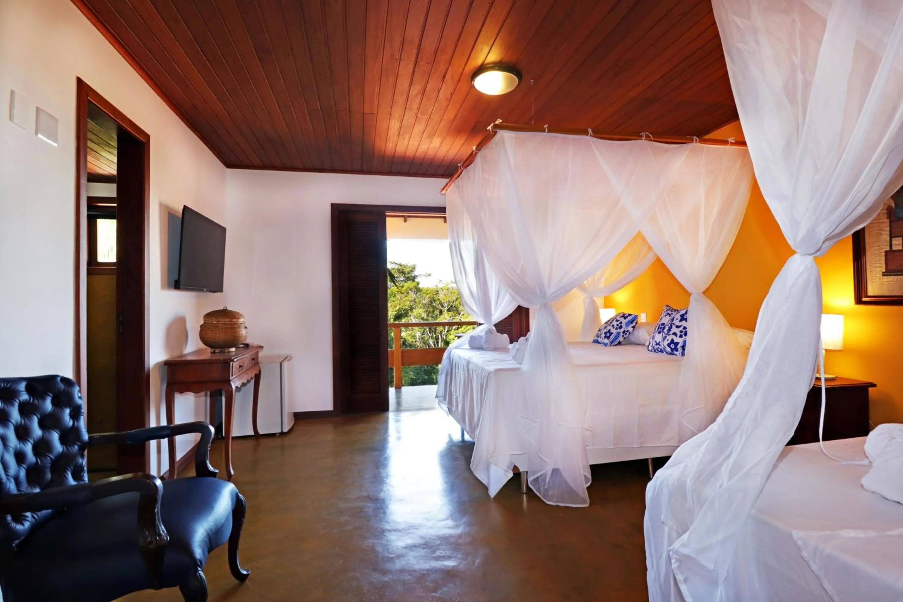 Bed in Pousada Arraial Colonial, Localizada no Centrinho e de Fácil Acesso a Praia e a Rua Mucugê