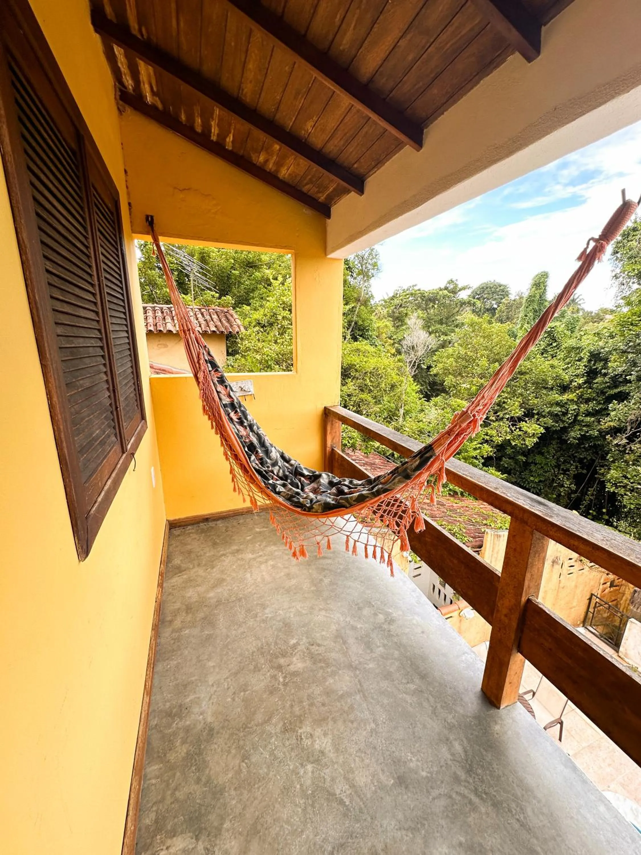 Balcony/Terrace in Pousada Arraial Colonial, Localizada no Centrinho e de Fácil Acesso a Praia e a Rua Mucugê
