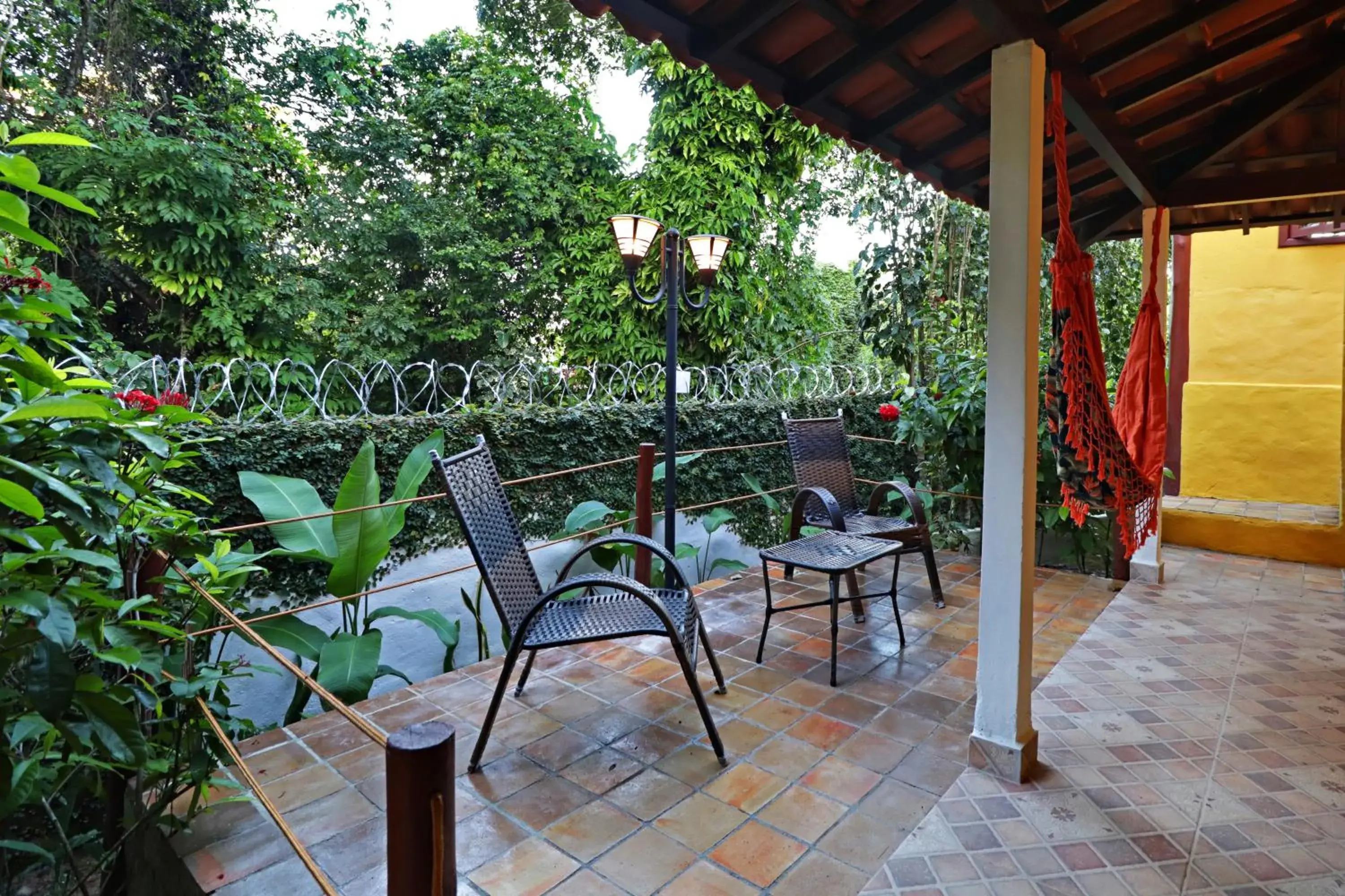 Suite with Balcony in Pousada Arraial Colonial, Localizada no Centrinho e de Fácil Acesso a Praia e a Rua Mucugê Suite with Balcony in Pousada Arraial Colonial, Localizada no Centrinho e de Fácil Acesso a Praia e a Rua Mucugê