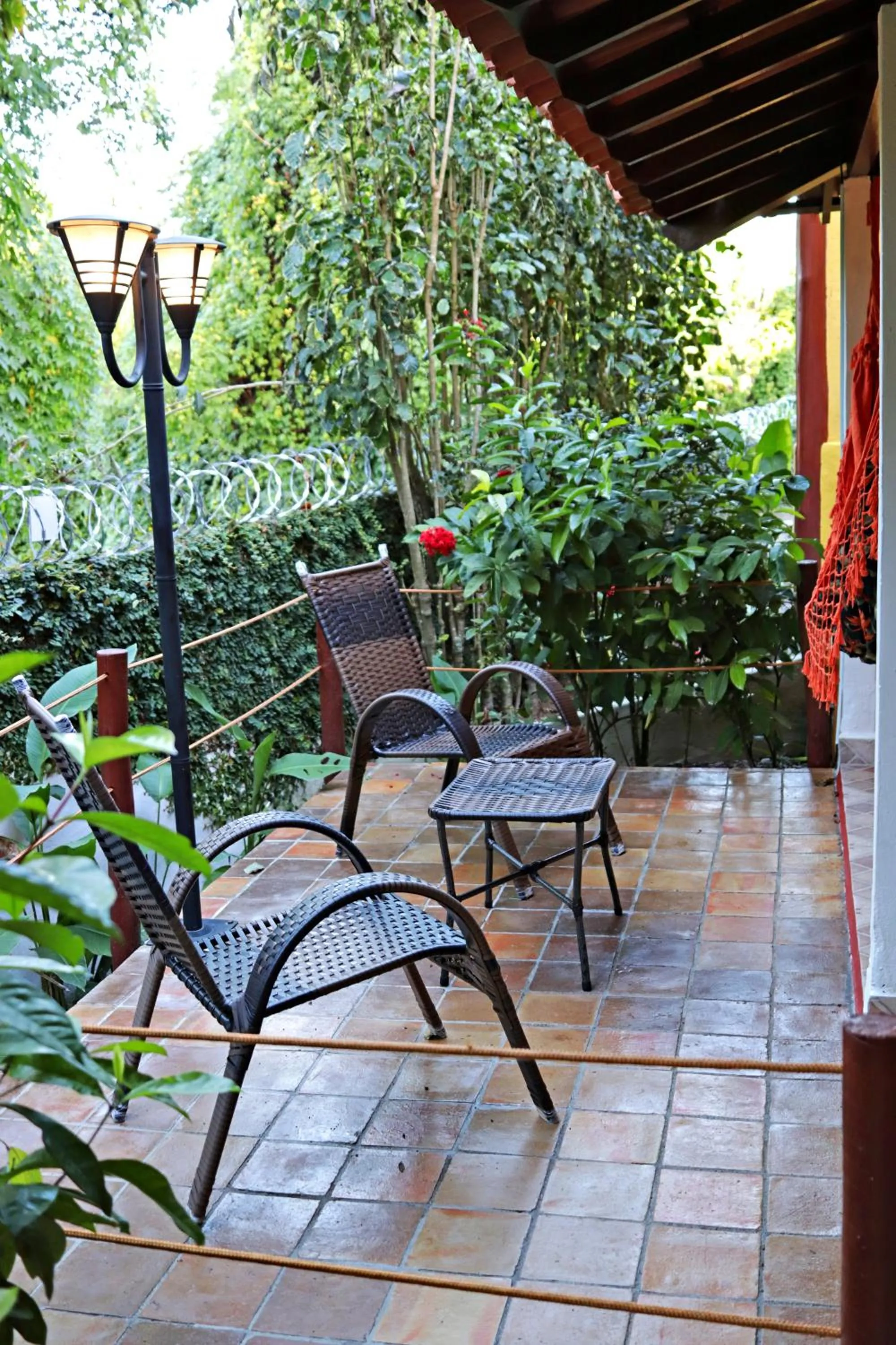 Patio in Pousada Arraial Colonial, Localizada no Centrinho e de Fácil Acesso a Praia e a Rua Mucugê