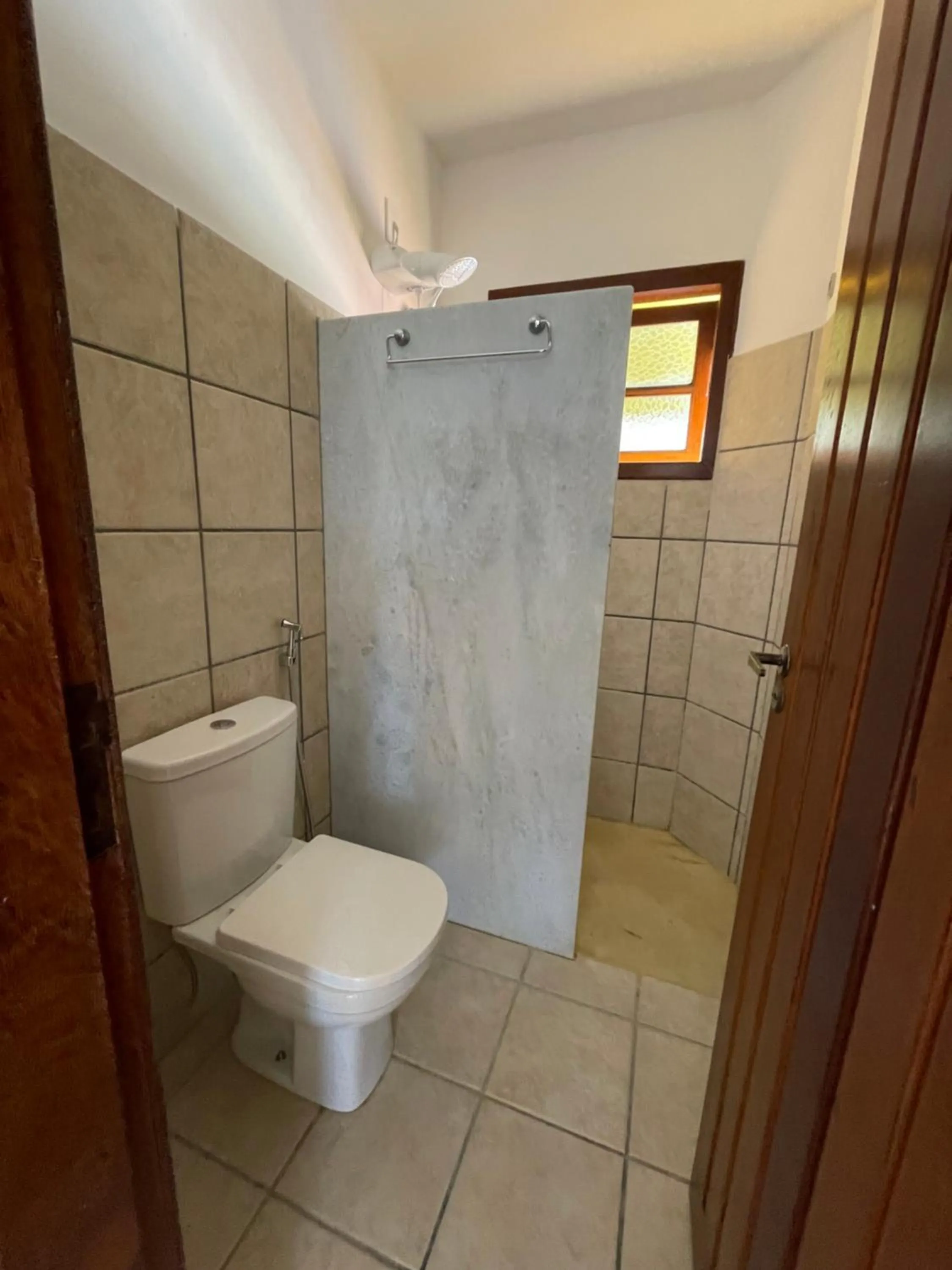 Shower in Pousada Arraial Colonial, Localizada no Centrinho e de Fácil Acesso a Praia e a Rua Mucugê