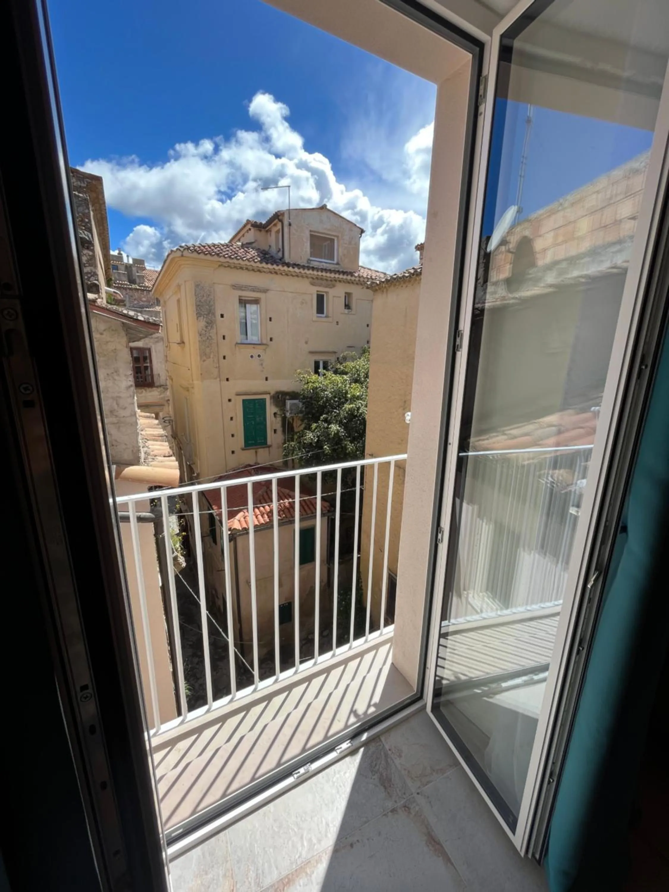 Property building in De LoCa Rooms