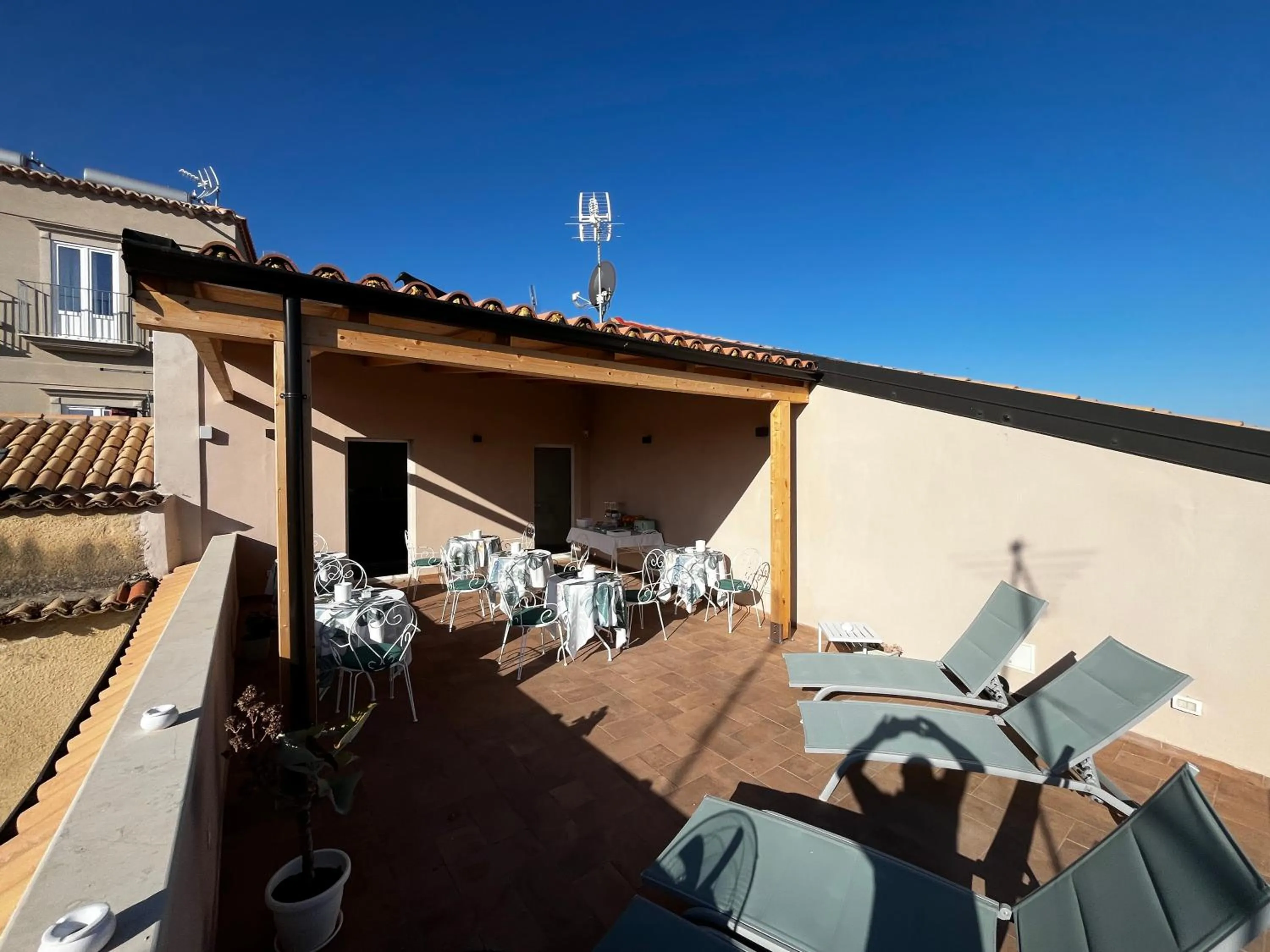 Property building in De LoCa Rooms