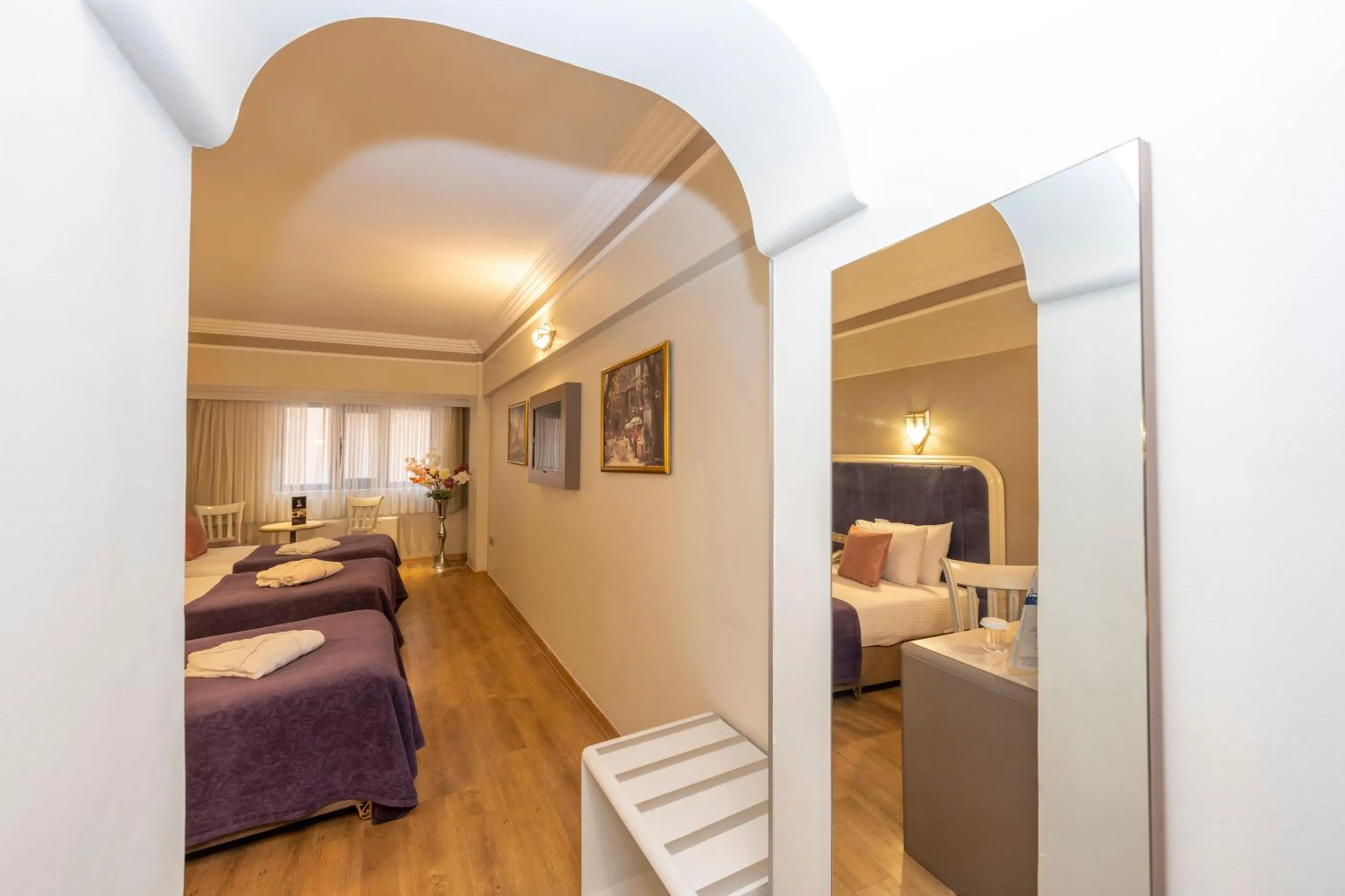 Photo of the whole room, Bed in Grand Anka Hotel