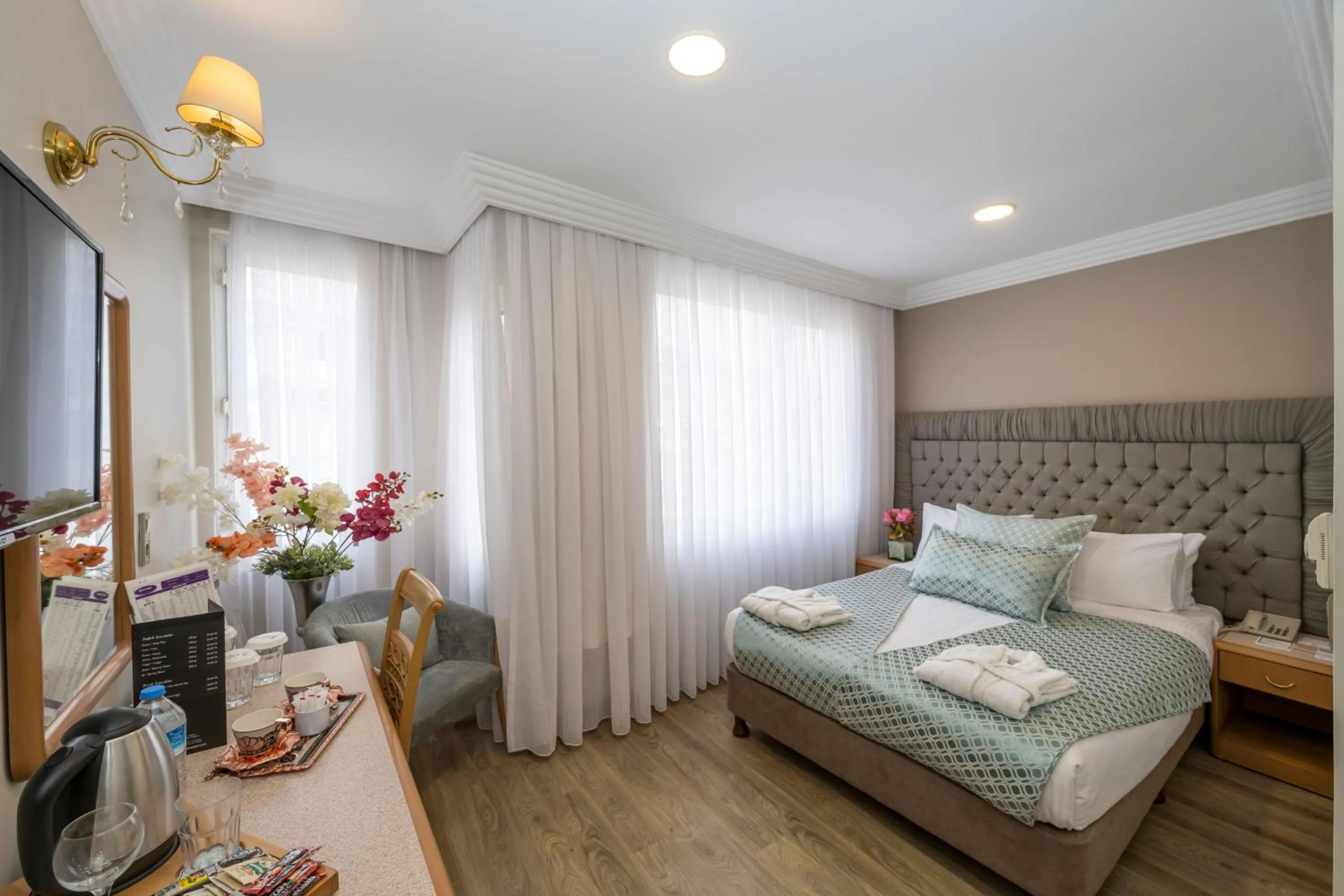 TV and multimedia, Bed in Grand Anka Hotel