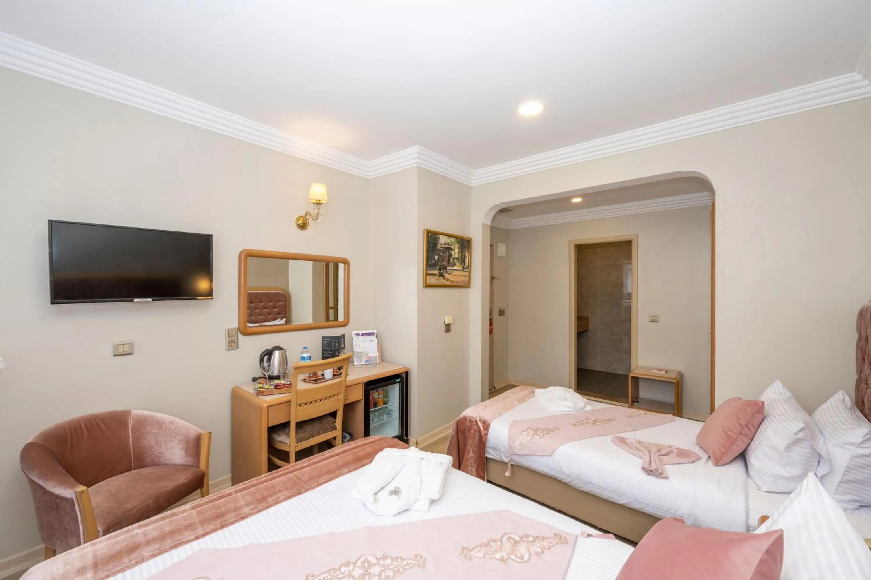 Family, Bed in Grand Anka Hotel