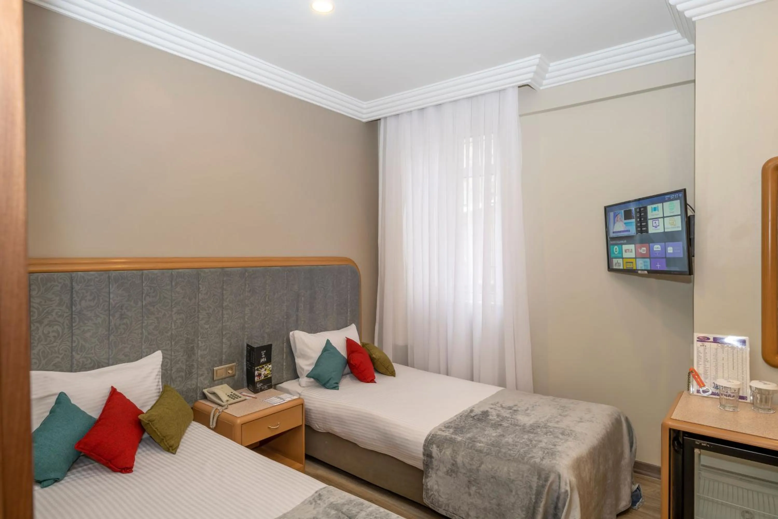 TV and multimedia, Bed in Grand Anka Hotel