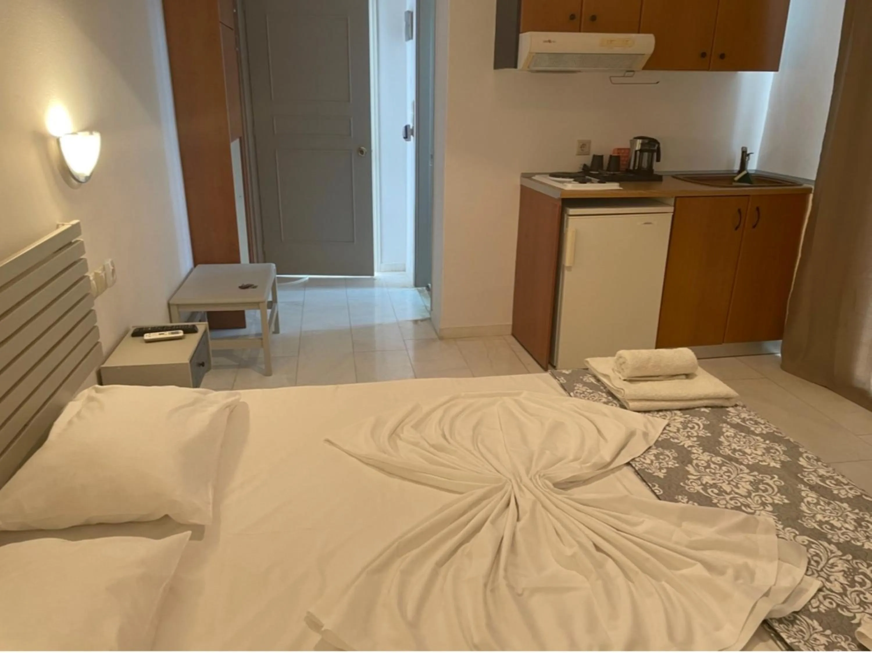 Bedroom in Hotel Kourkoumelata