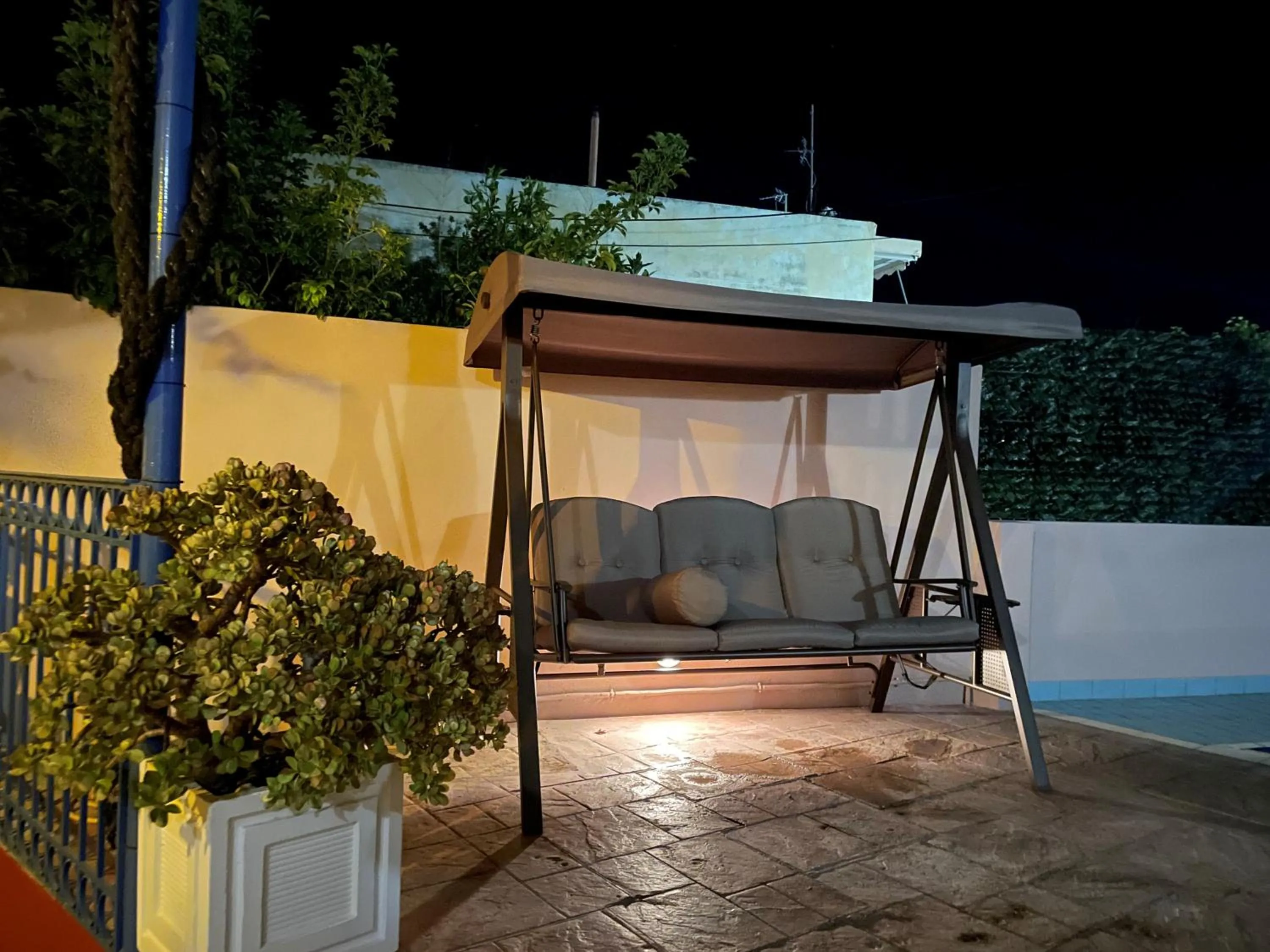 Garden view in Hotel Kourkoumelata