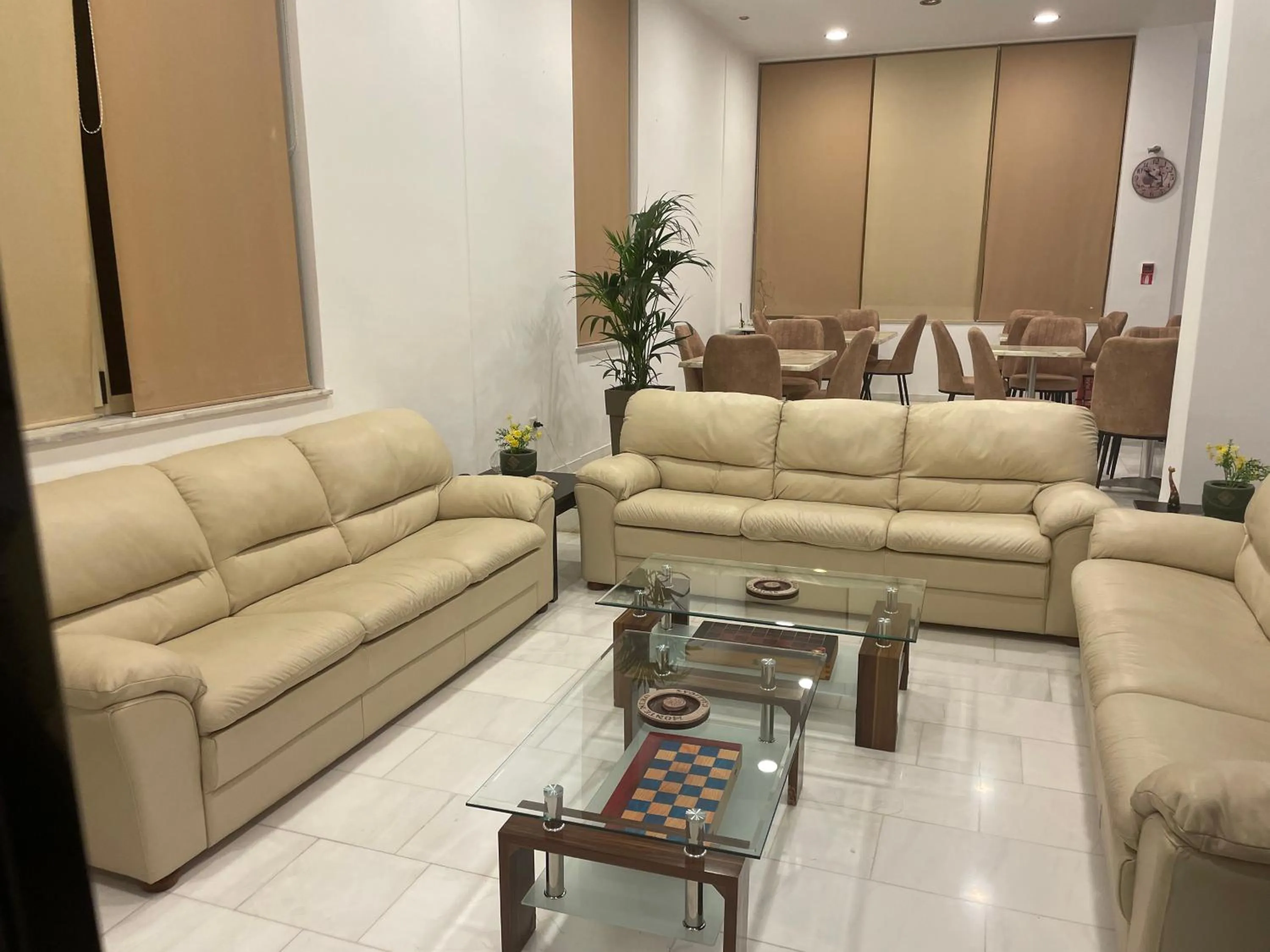 Restaurant/places to eat in Hotel Kourkoumelata