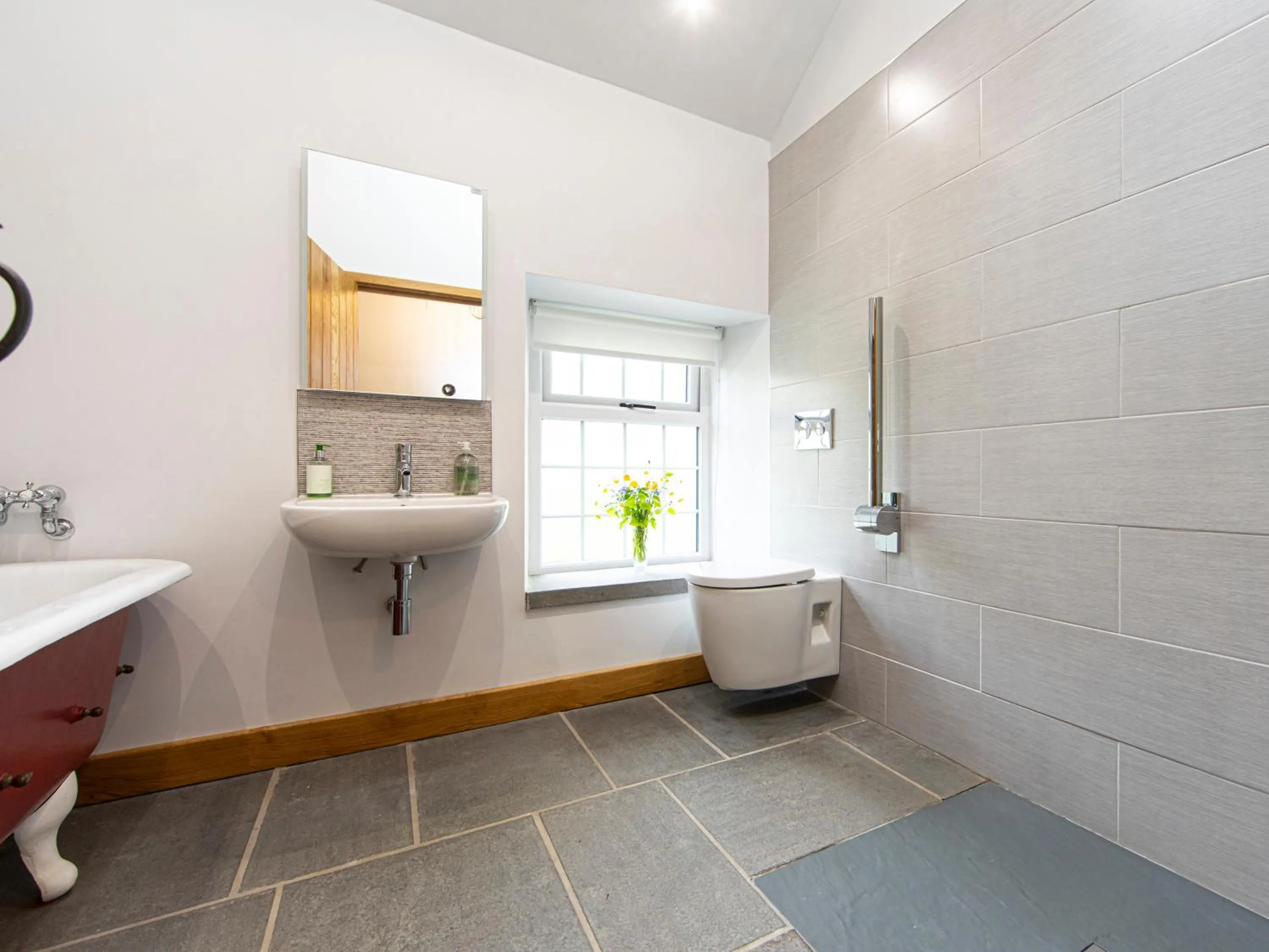 Shower in Swansea Valley Holiday Cottages
