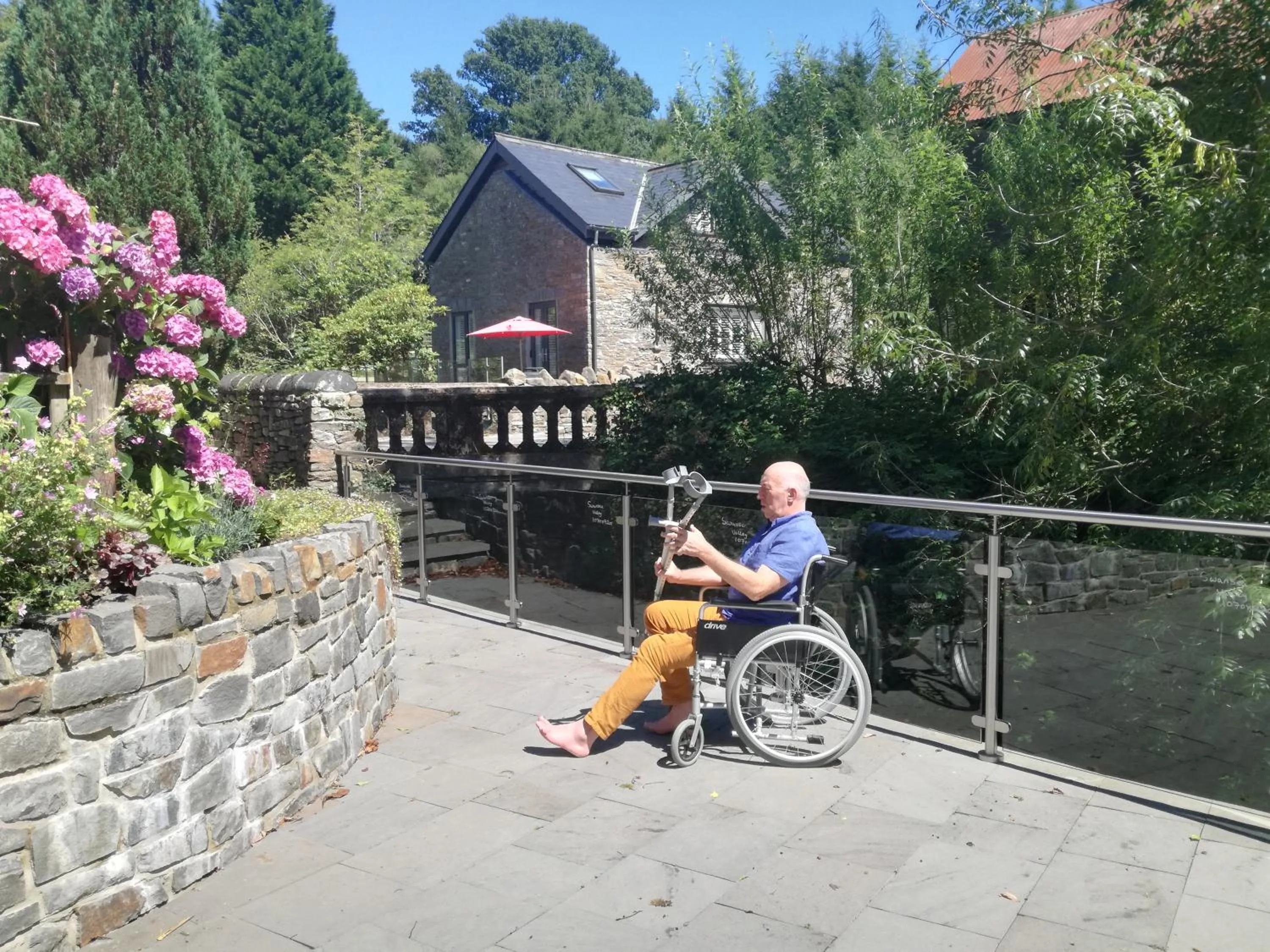 Balcony/Terrace in Swansea Valley Holiday Cottages