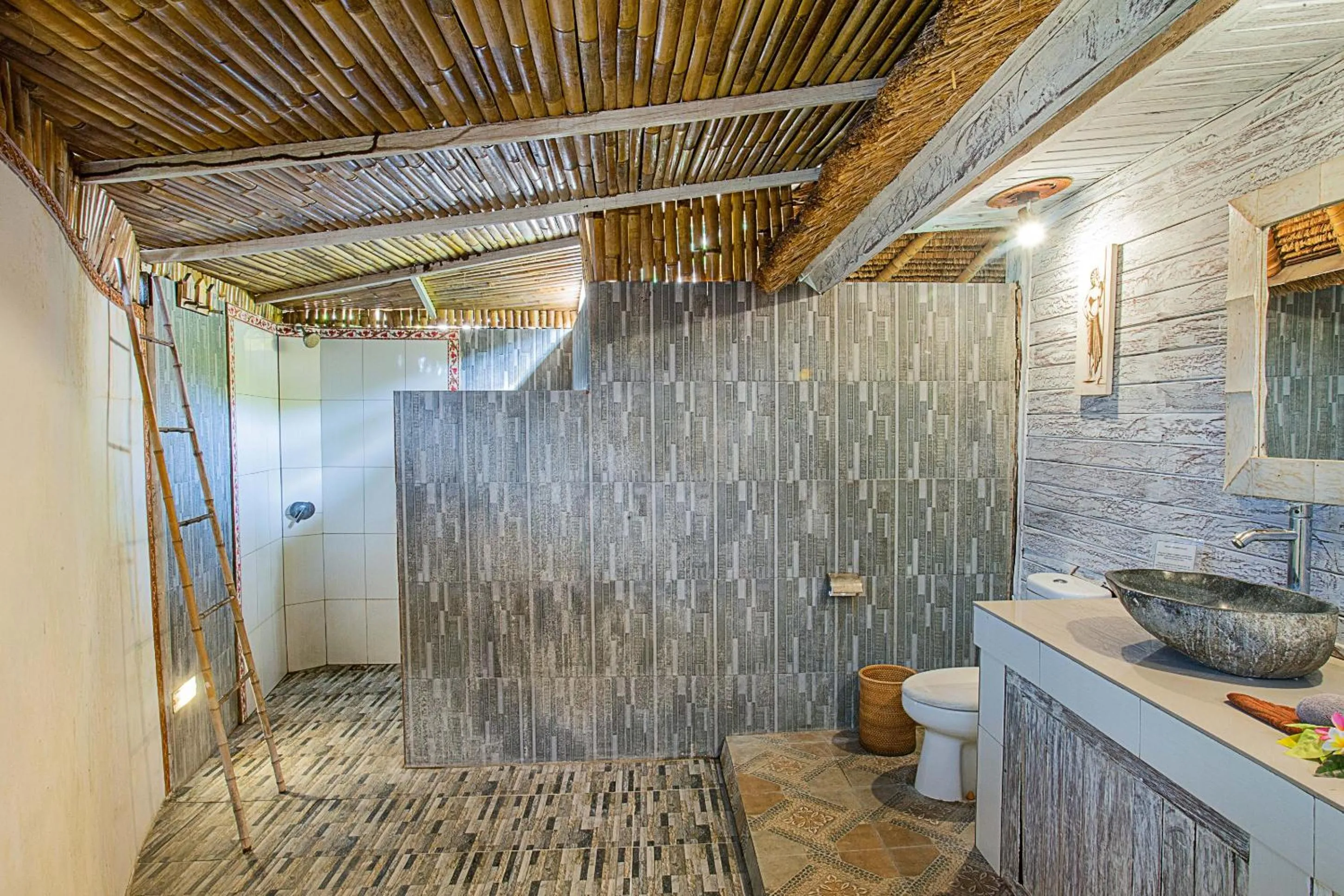 Toilet in Naturale Villas