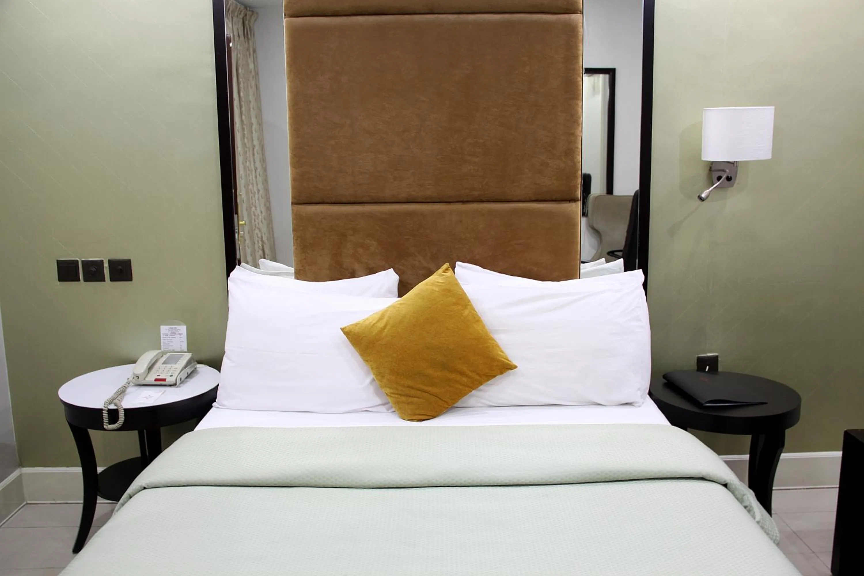 Bed in BW Starfire Hotel