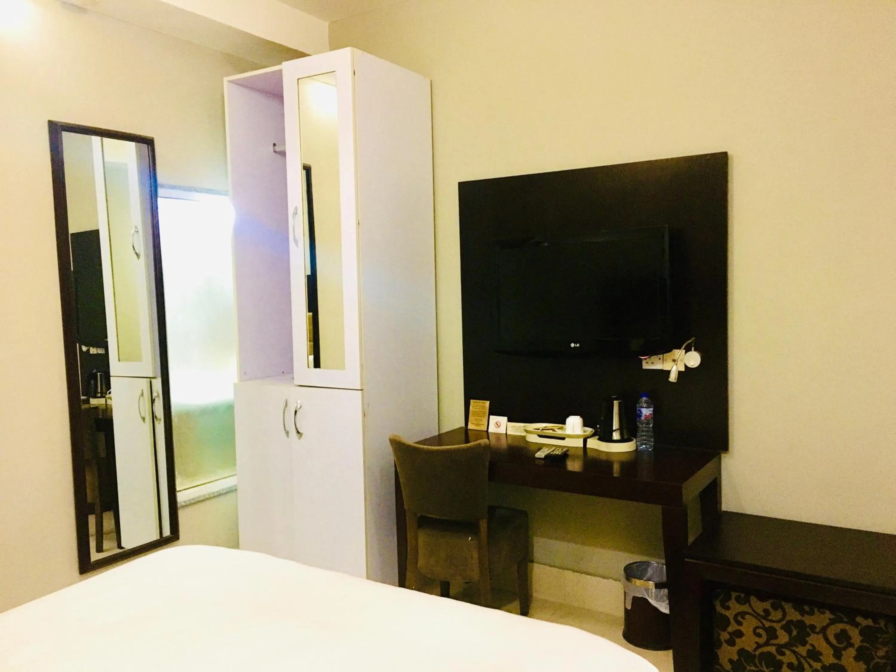 Bed in BW Starfire Hotel