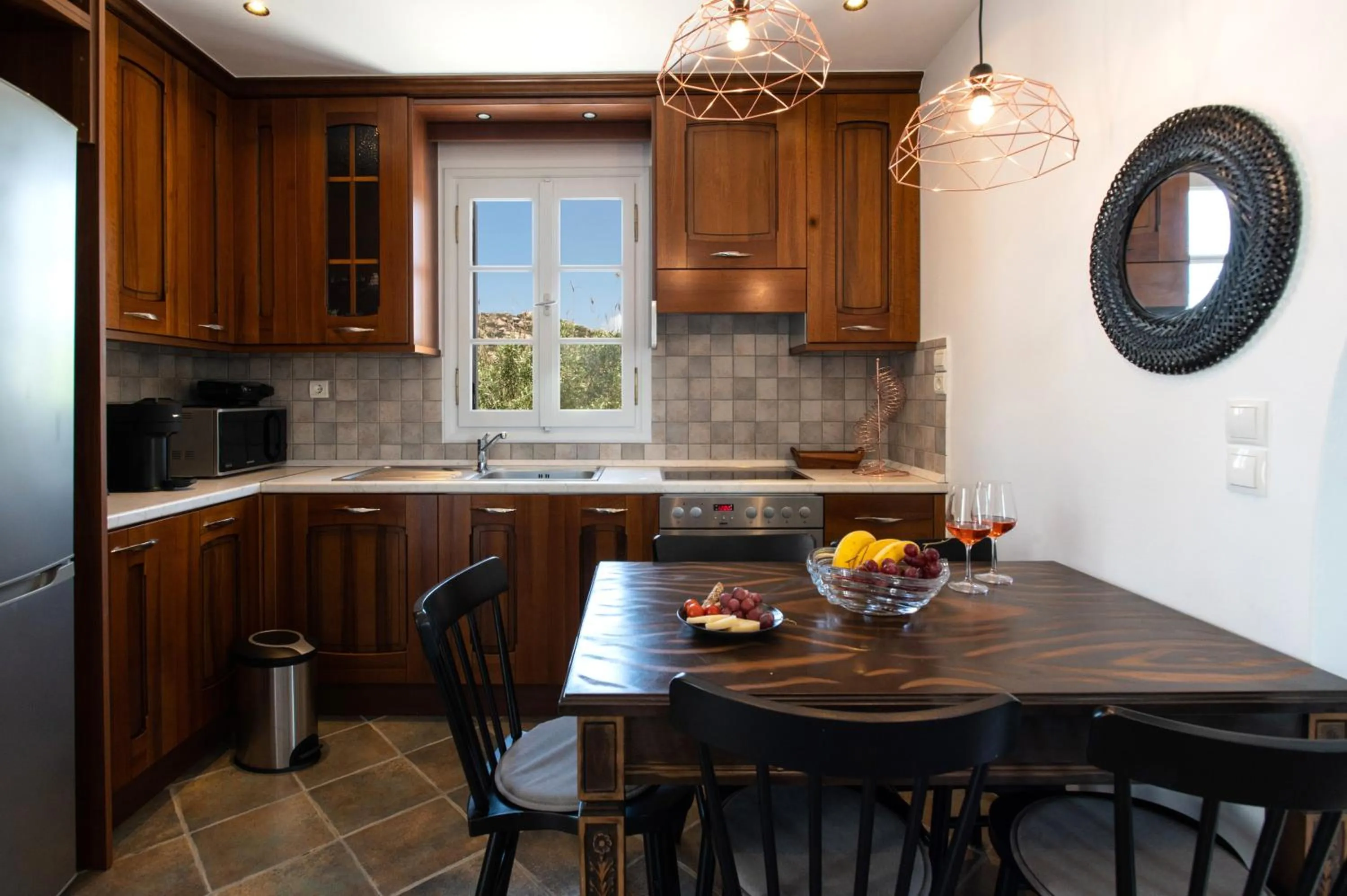 Dining area in Sea Lilies Suites
