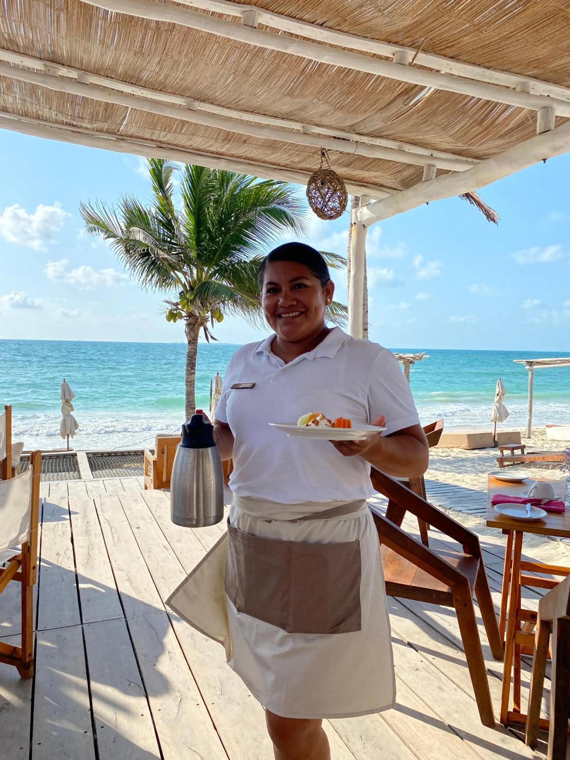 Breakfast in Punta Blanca Beach House