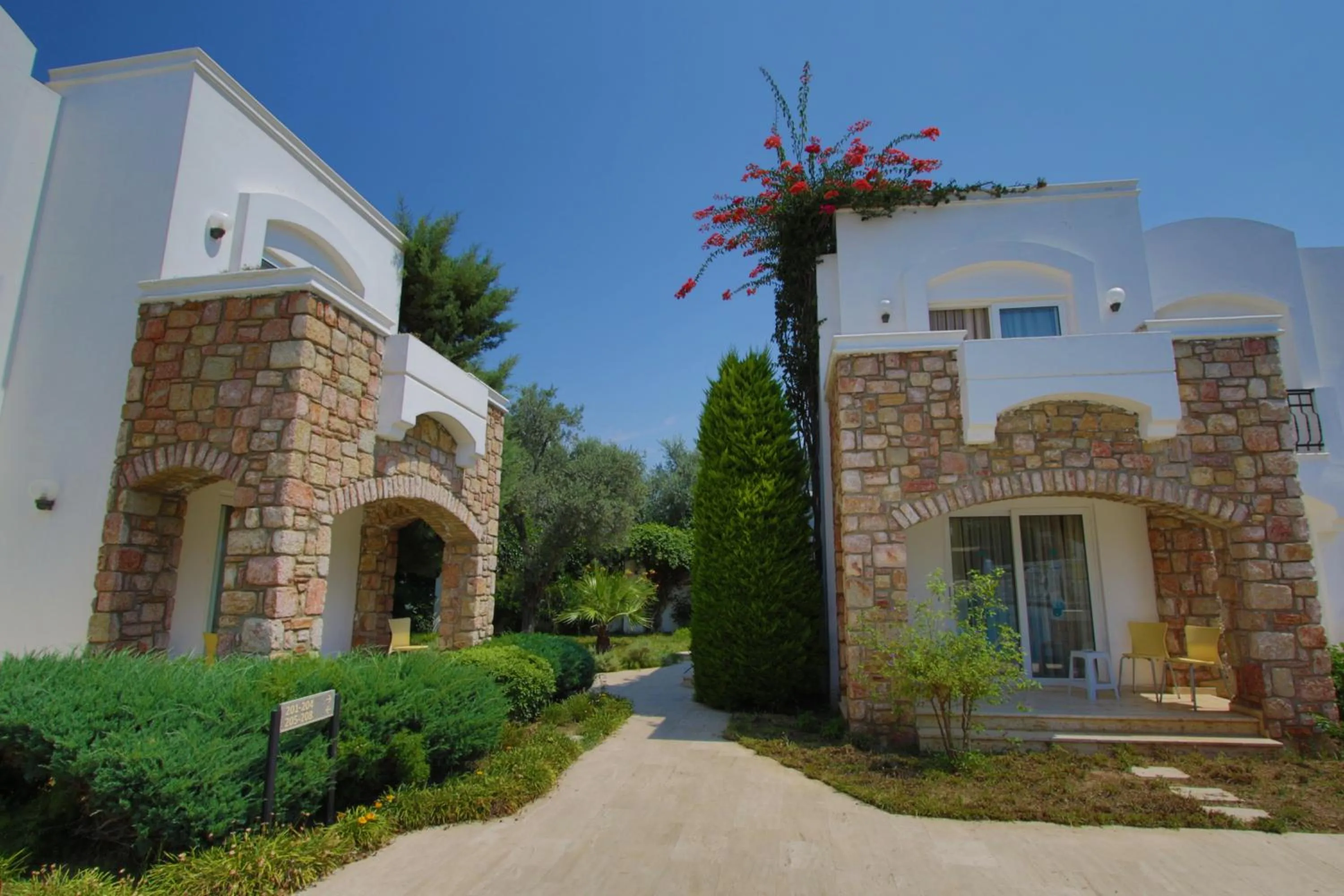 Garden in Costa Sariyaz Hotel Bodrum