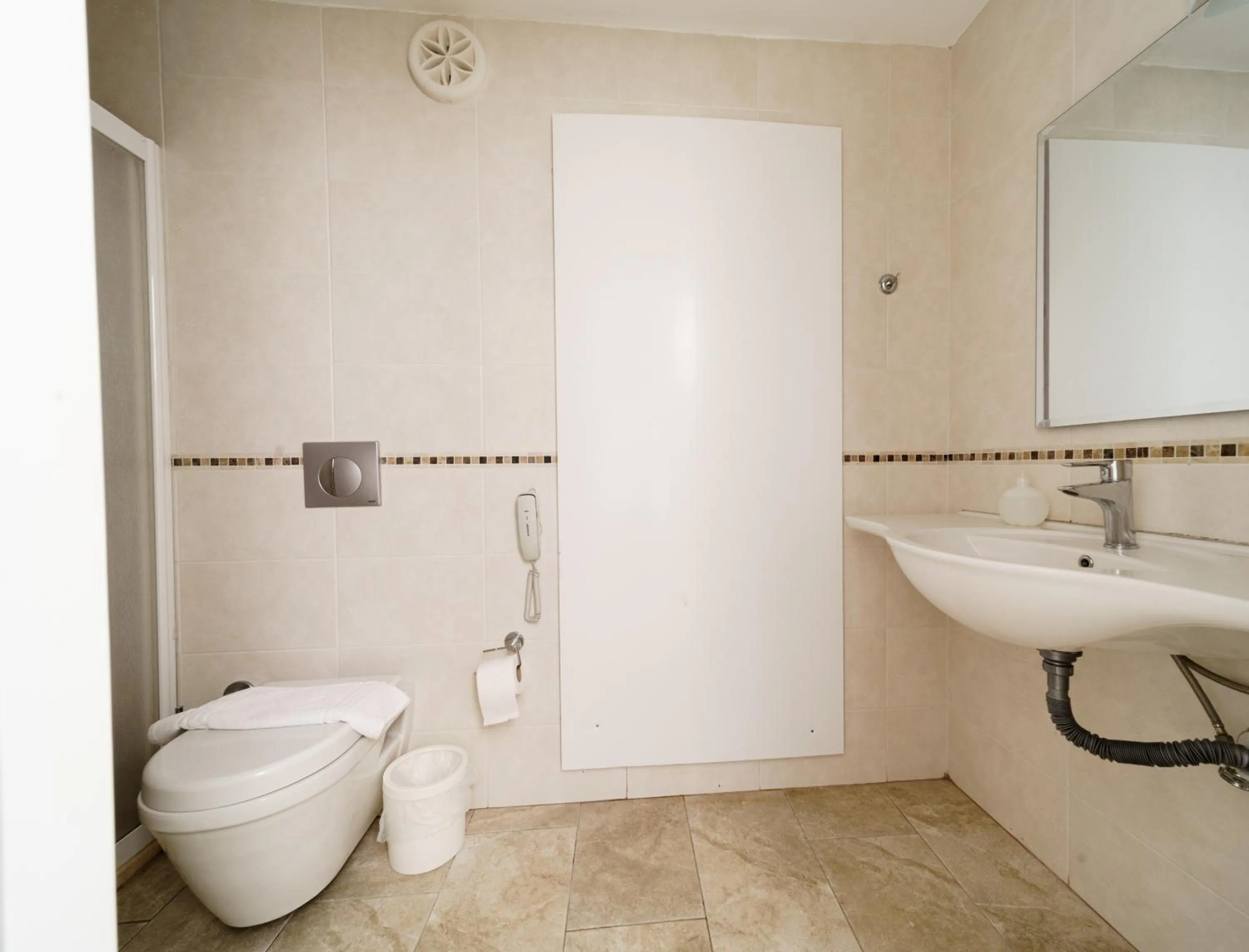 Bathroom in Costa Sariyaz Hotel Bodrum