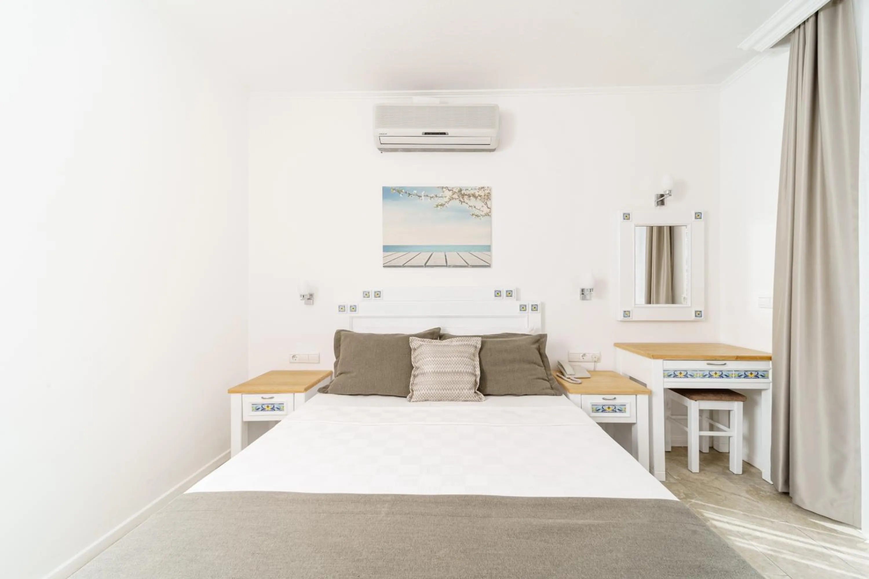 Bedroom, Bed in Costa Sariyaz Hotel Bodrum